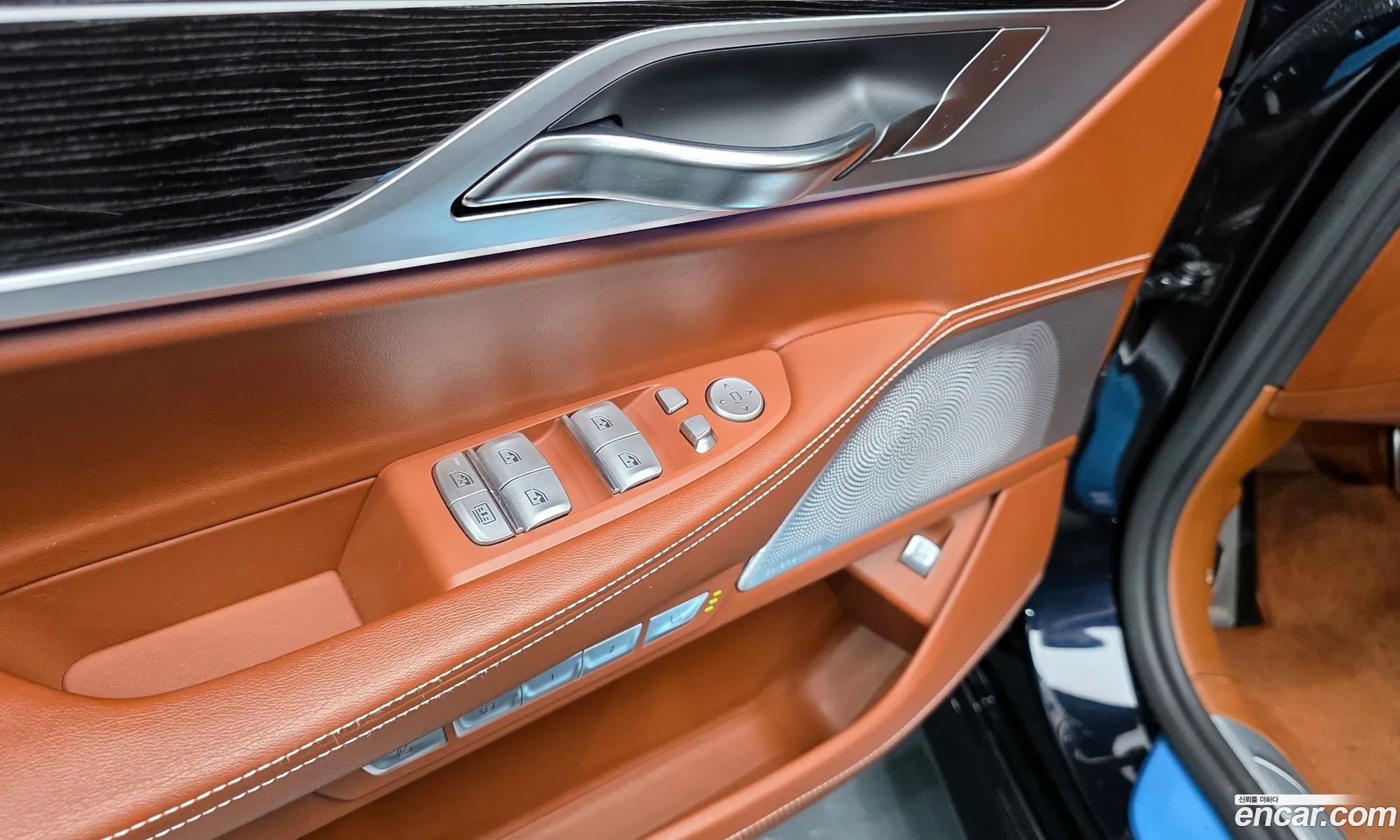 BMW 7 Series 2018 WBA7H6103JG987742 — 29