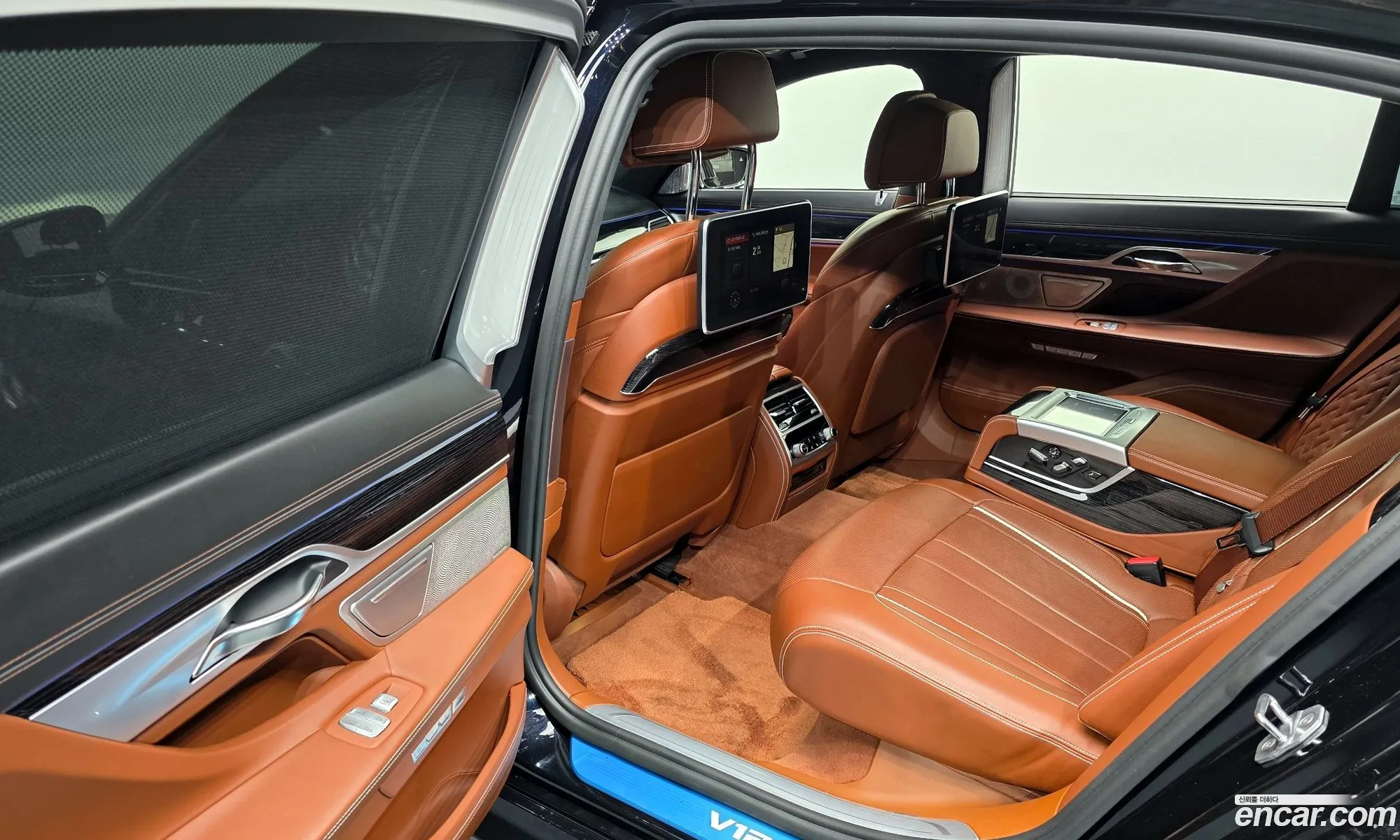 BMW 7 Series 2018 WBA7H6103JG987742 — 14