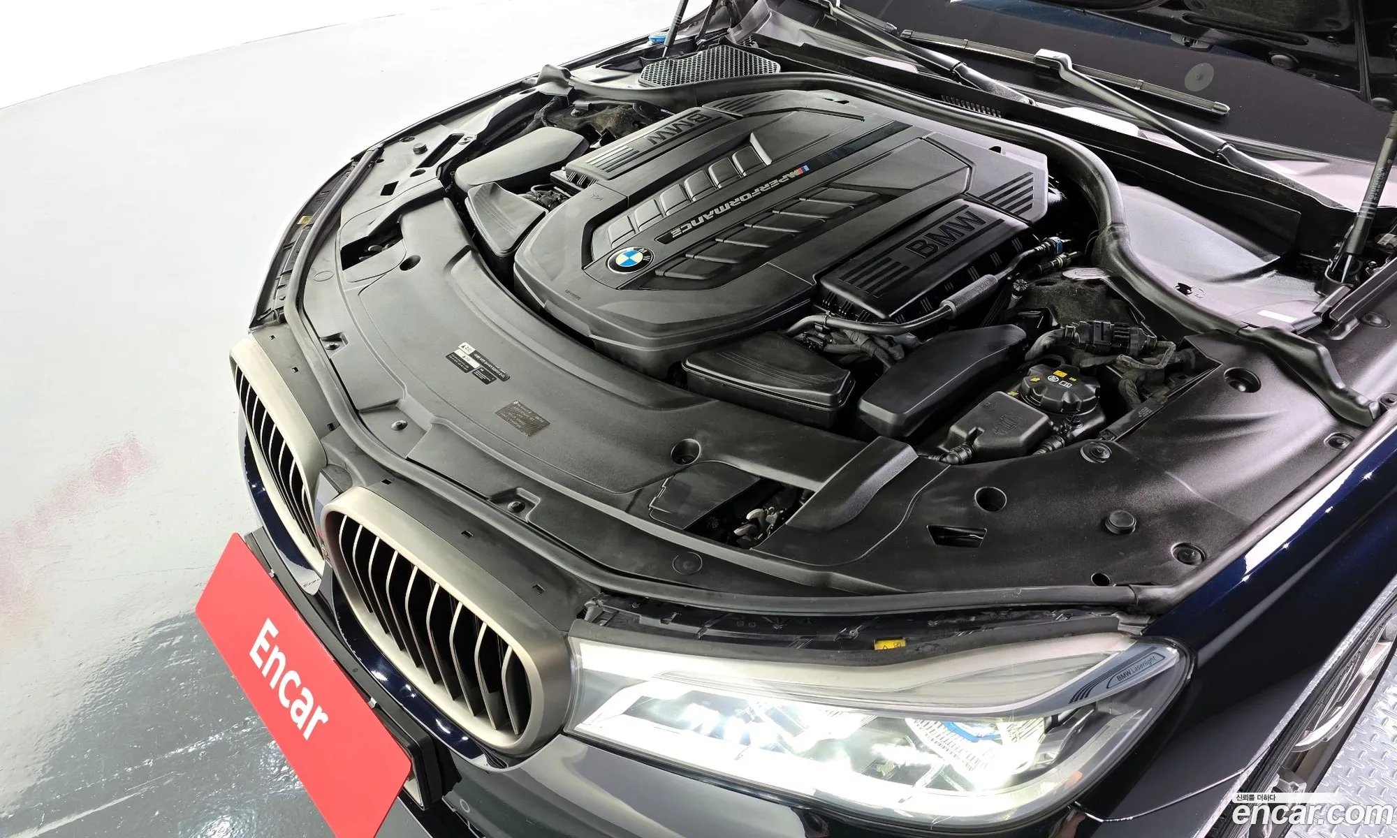 BMW 7 Series 2018 WBA7H6103JG987742 — 13