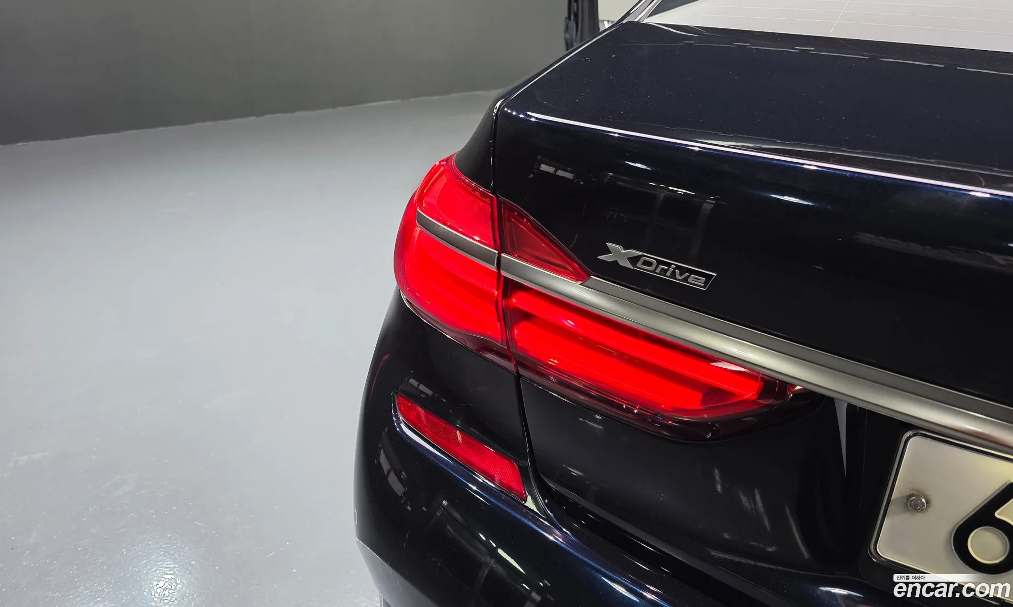 BMW 7 Series 2018 WBA7H6103JG987742 — 28