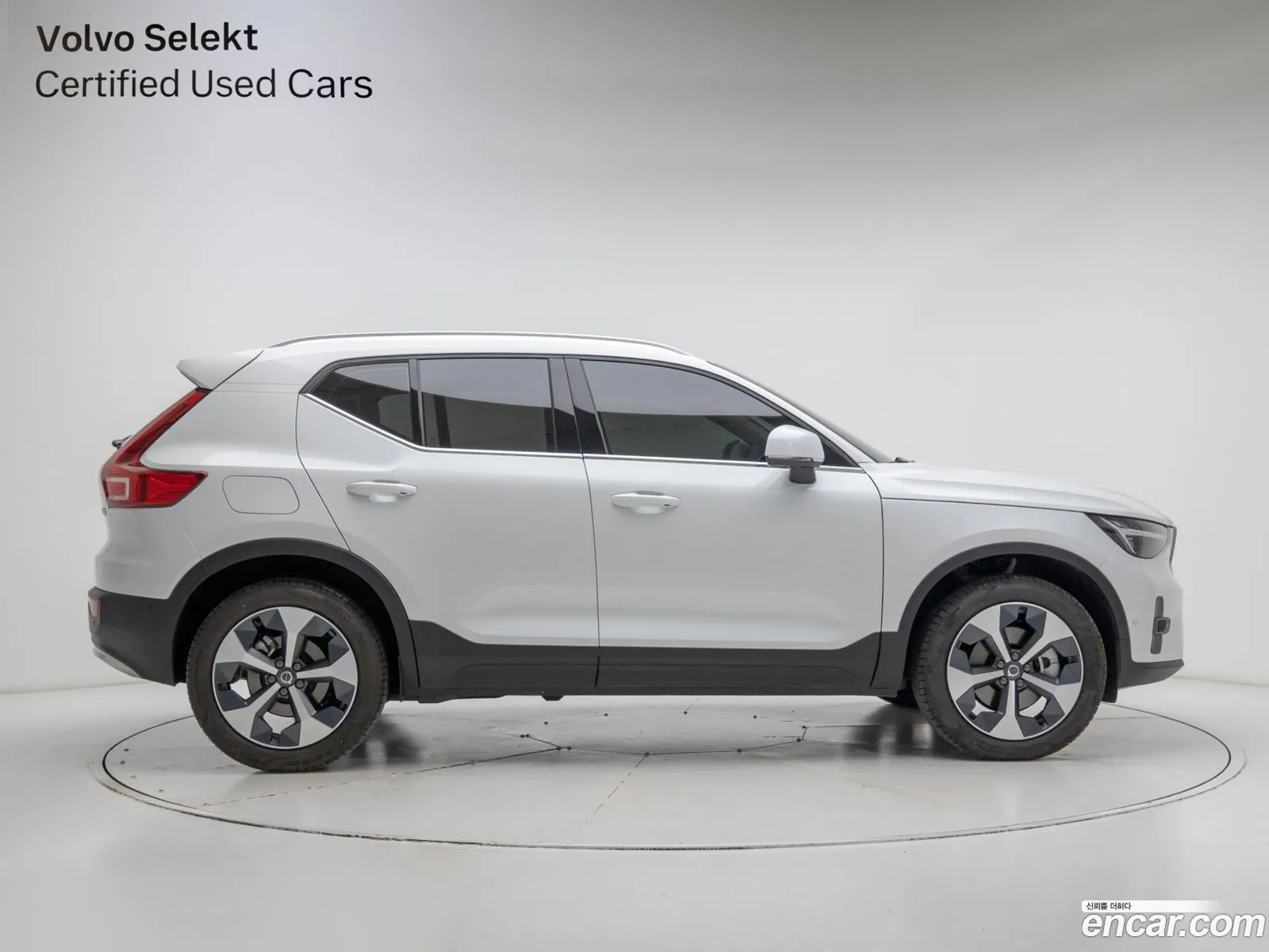 Volvo XC40 2025 — 9