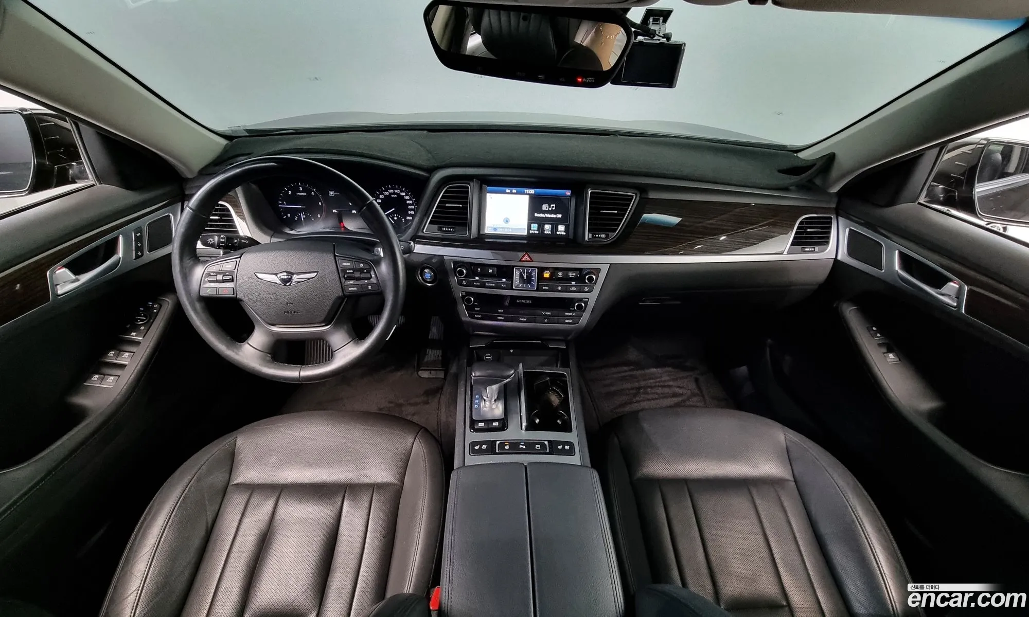 Genesis G80 2018 KMHGL412DKU309363 — 3