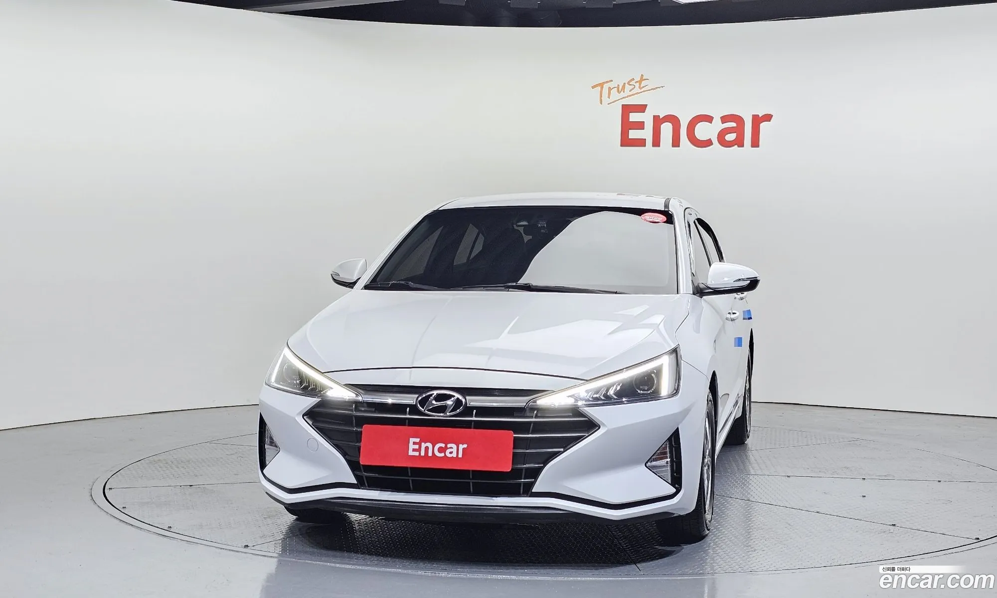 Hyundai Elantra AD 2019 — 3
