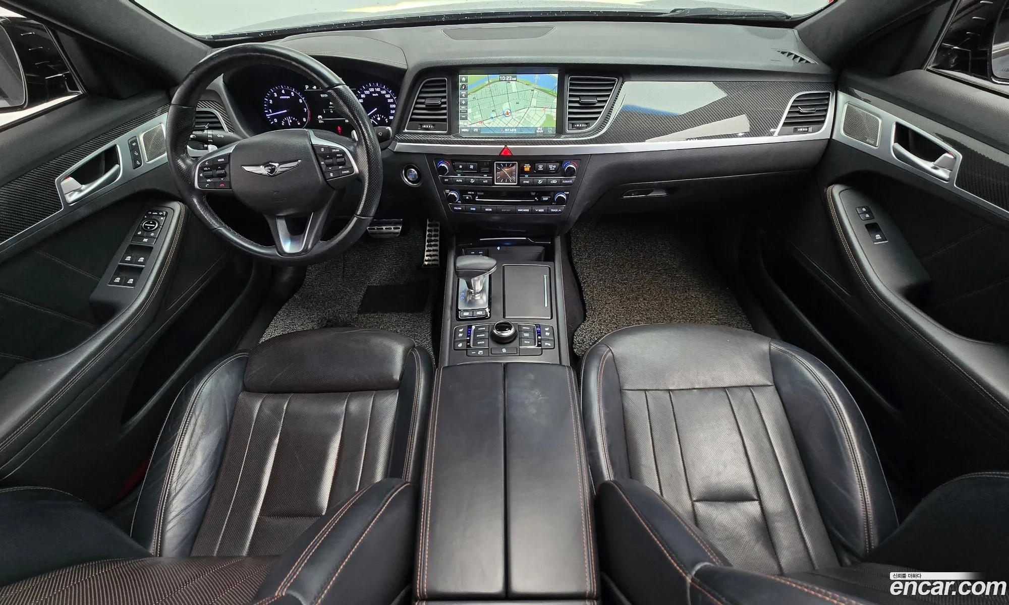 Genesis G80 2016 KMHGN41BDHU204744 — 3