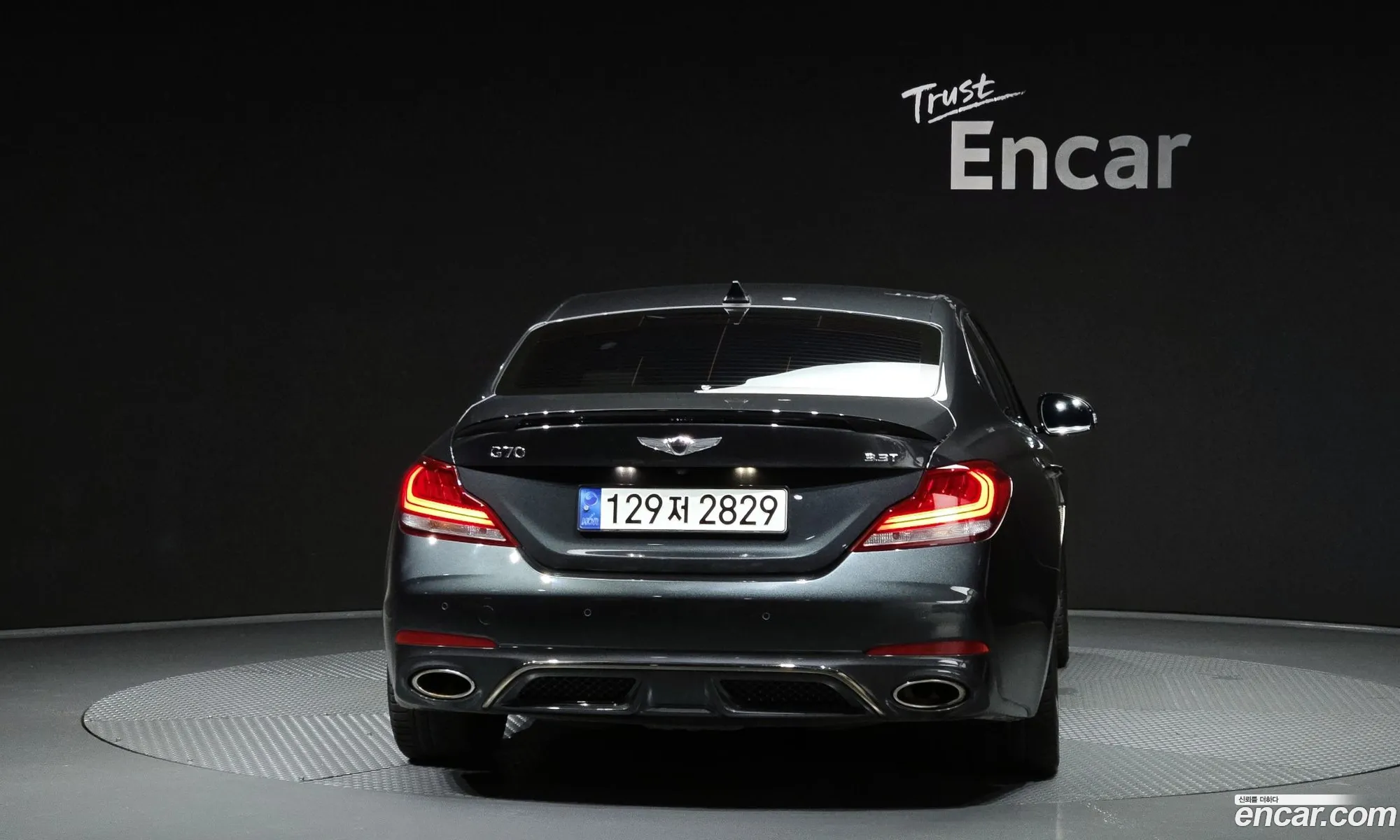 Genesis G70 2019 KMTG541EBKU042248 — 4