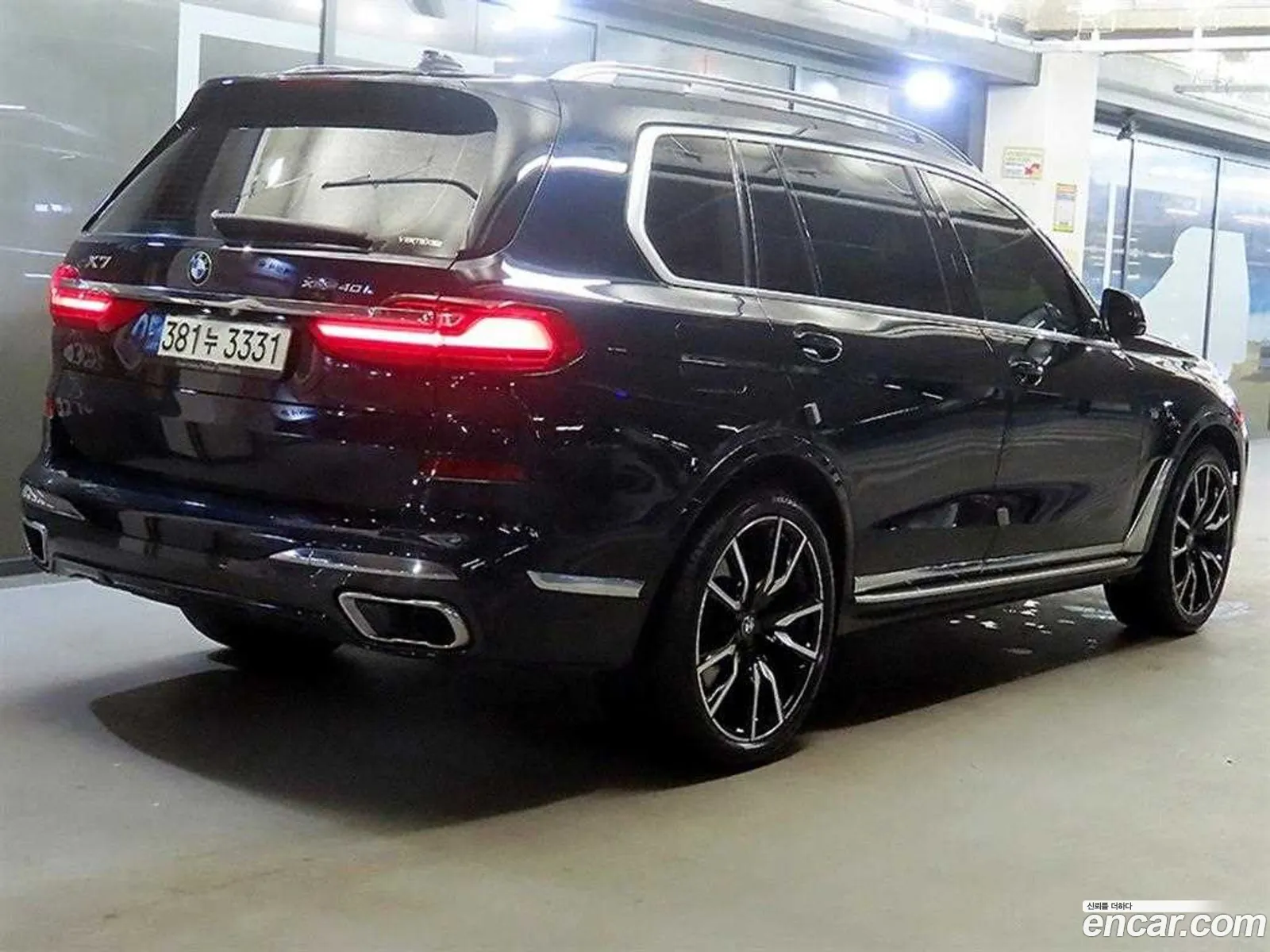 BMW X7 2021 — 18