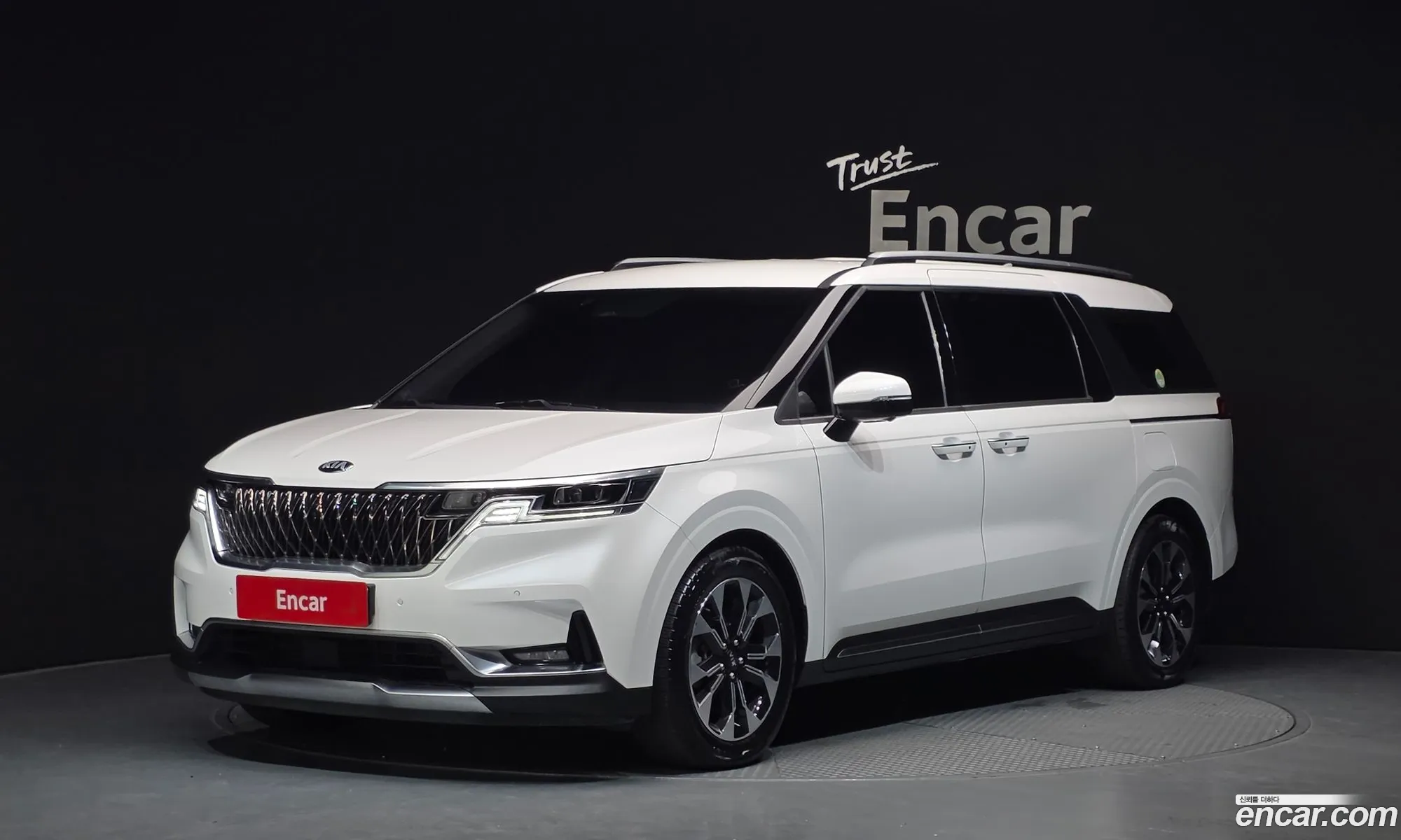 Kia Carnival 2020 KNANE81BBMS043722 — 4