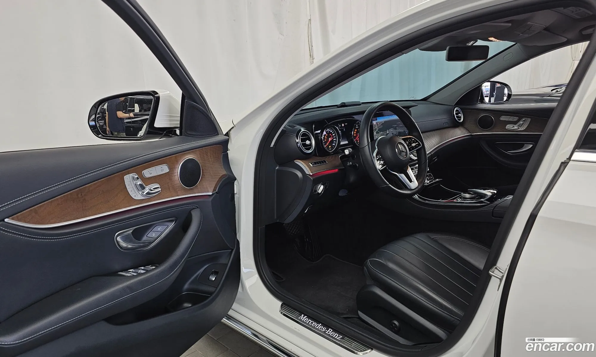 Mercedes-Benz E-Class W213 2019 WDDZF0FB0KA617299 — 5