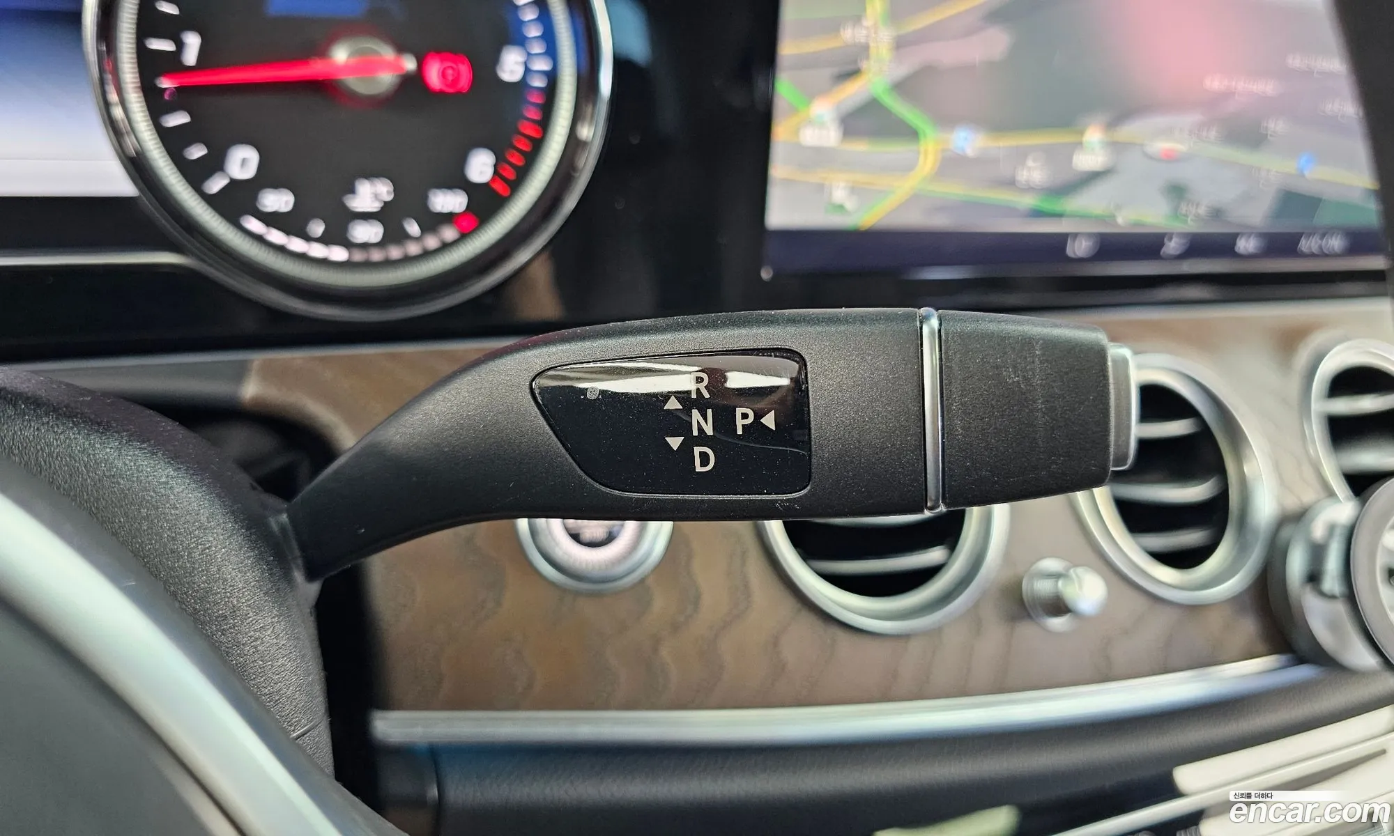 Mercedes-Benz E-Class W213 2019 WDDZF0FB0KA617299 — 12