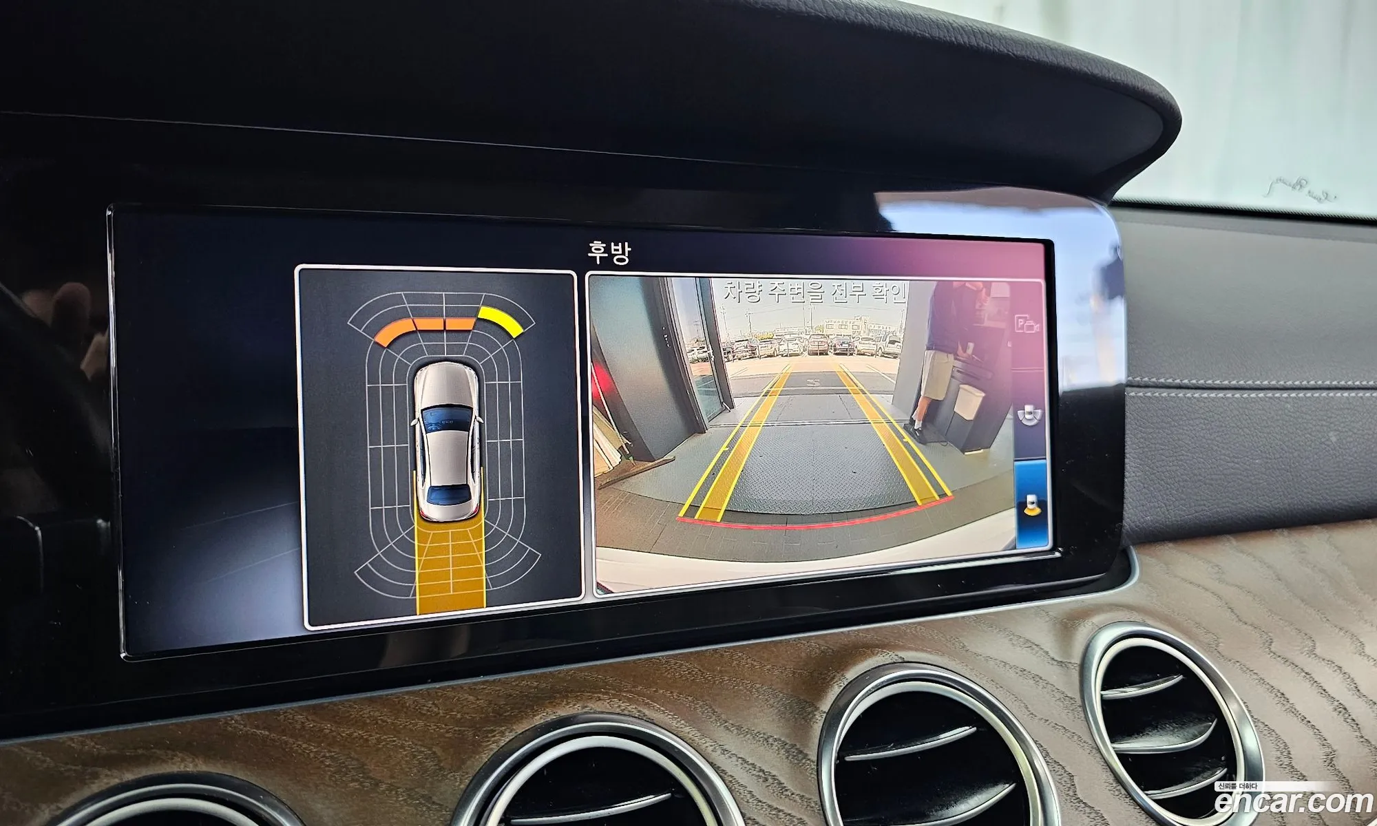 Mercedes-Benz E-Class W213 2019 WDDZF0FB0KA617299 — 13