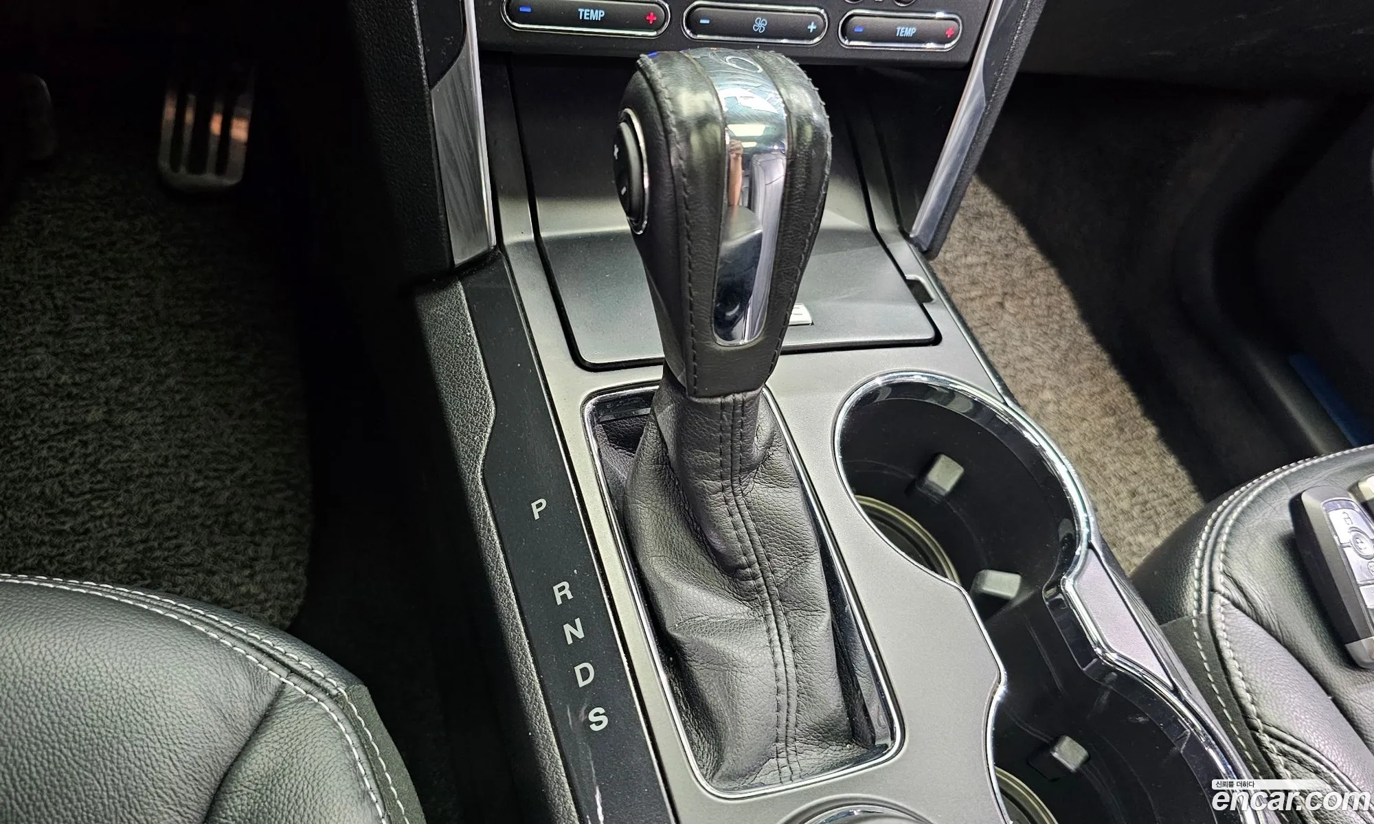 Ford Explorer 2019 1FM5K8FH3KGA33172 — 17