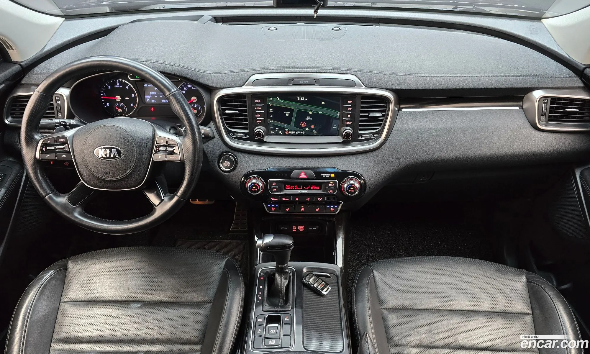 Kia Sorento 2019 KNAPK81ABLA578106 — 4