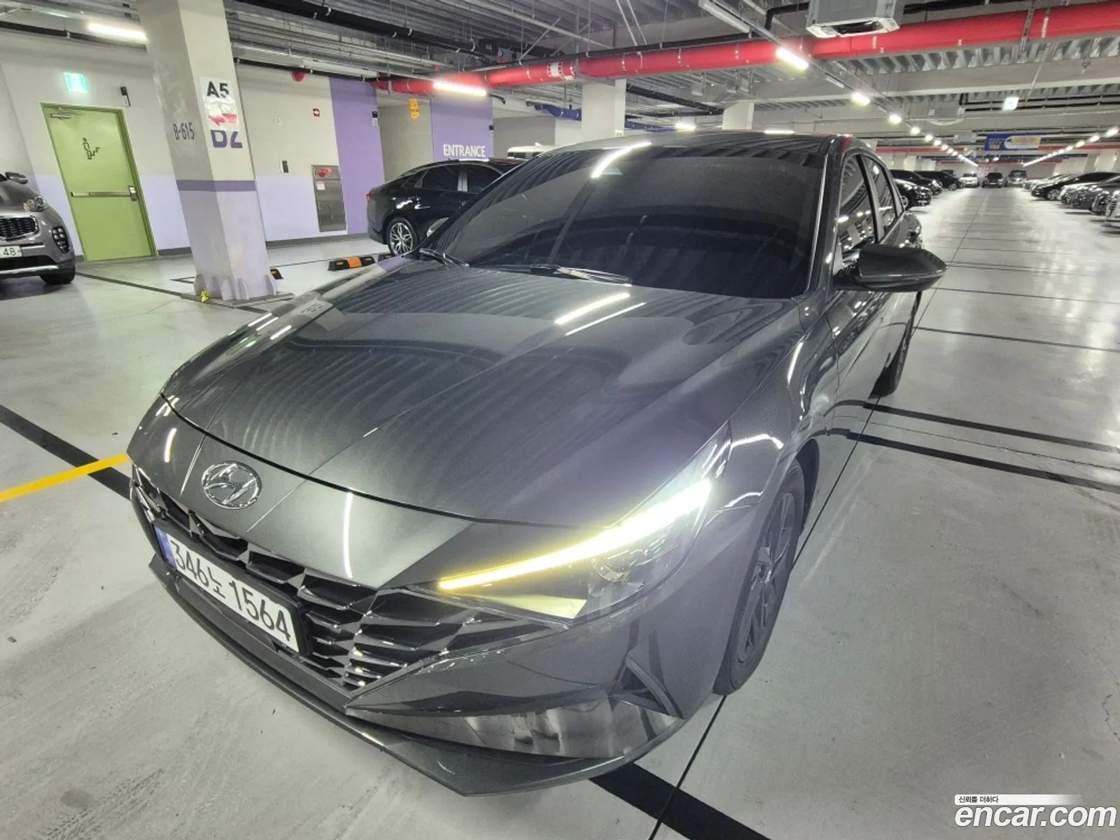 Hyundai Elantra 2022 — 2