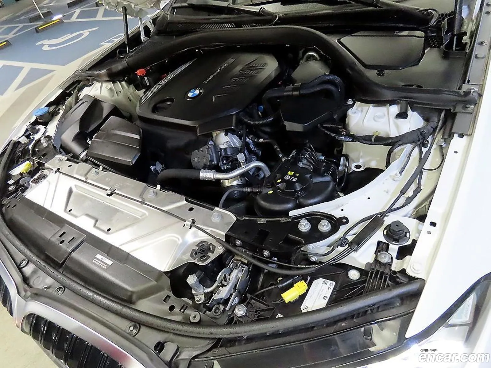BMW 3 Series 2023 — 12
