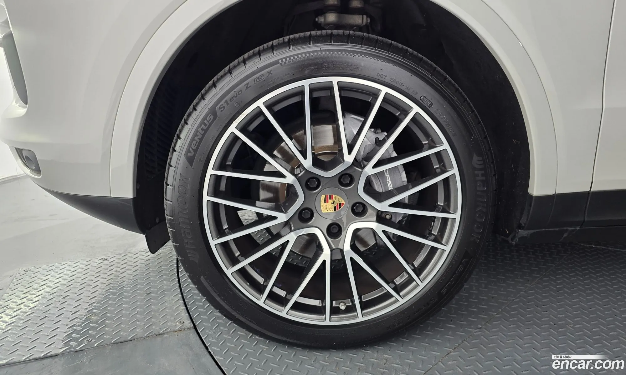 Porsche Cayenne 2021 WP1BA29Y6MDA63806 — 19