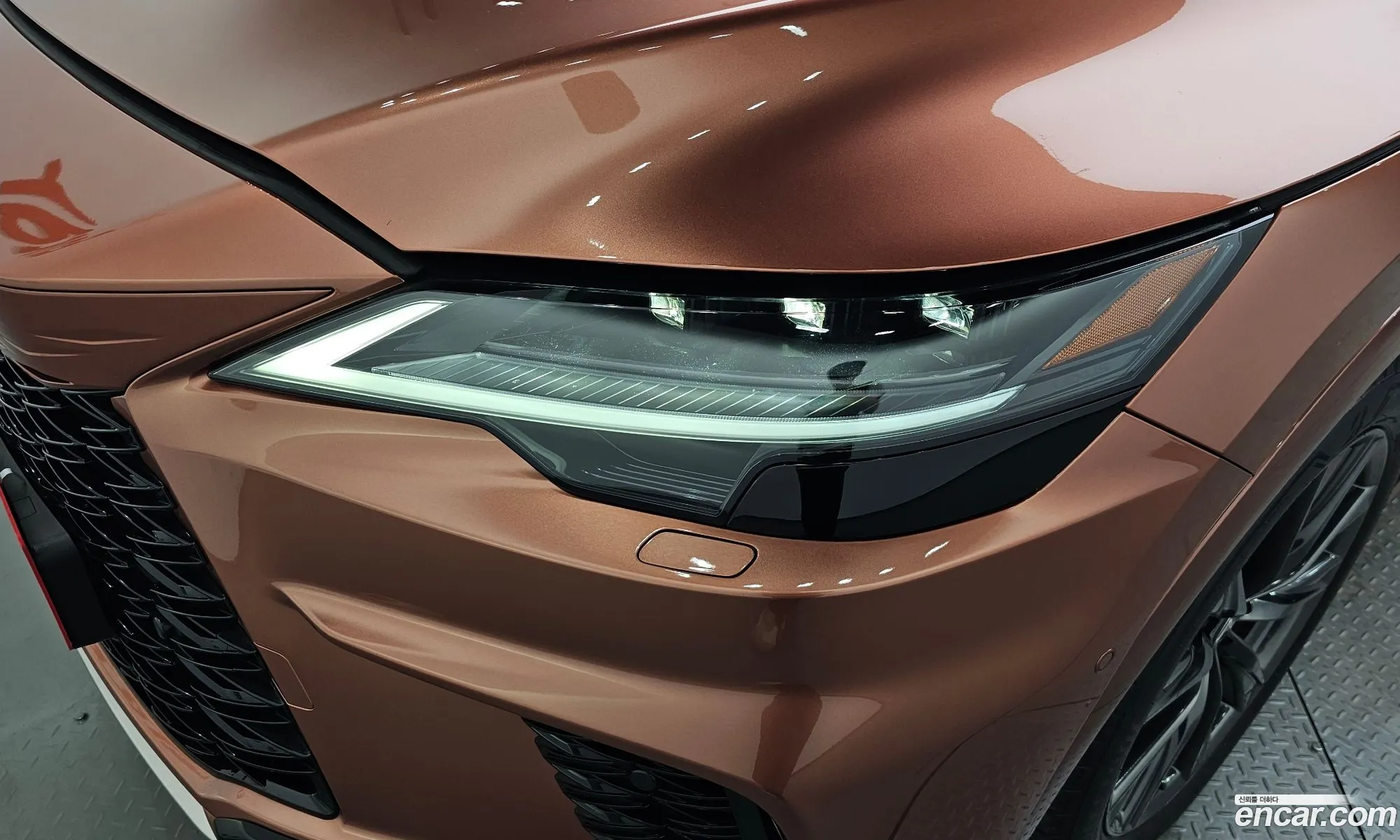 Lexus RX500h 2024 JTJCMAHA5R2008047 — 31