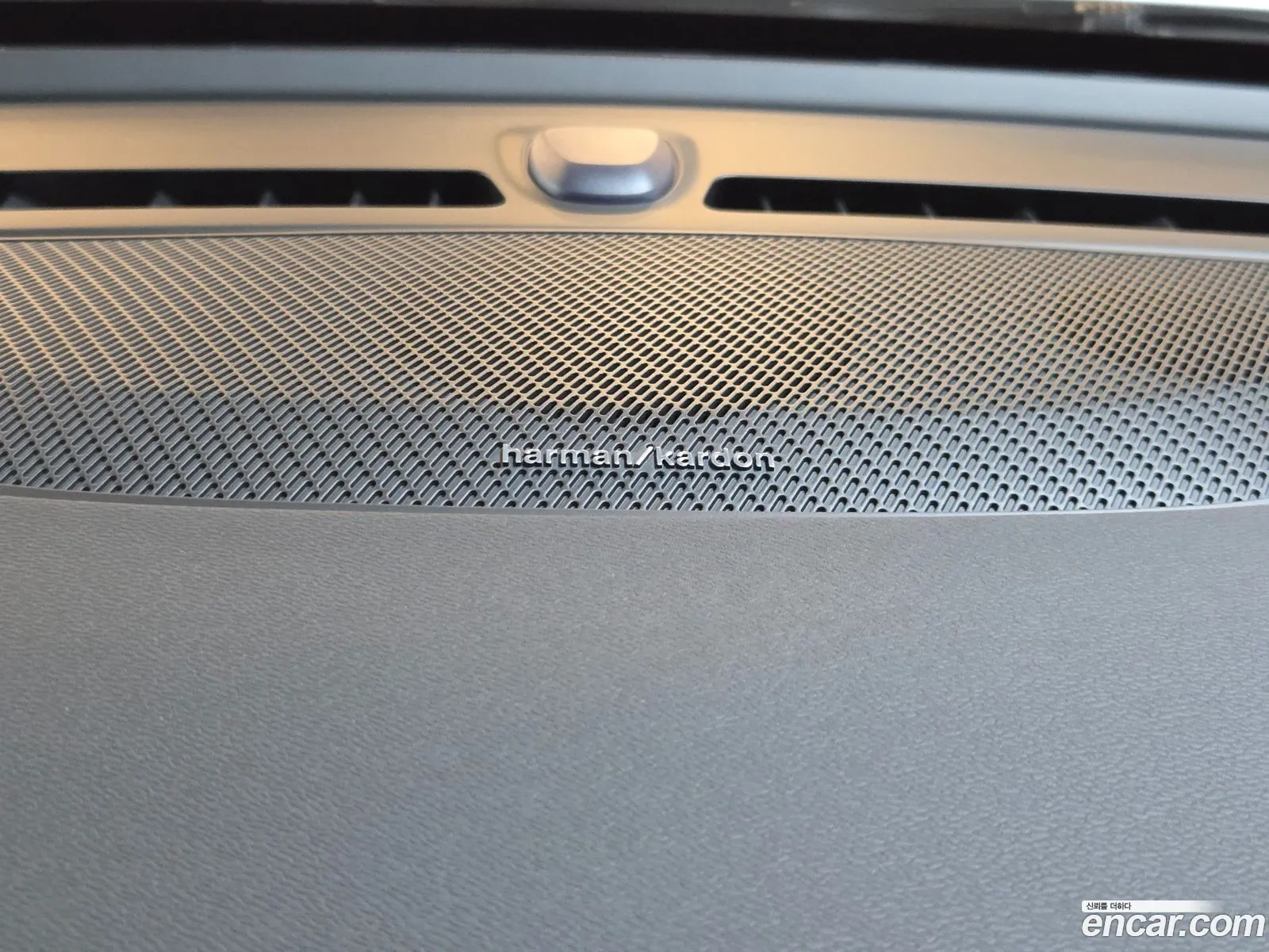 Volvo XC40 2026 — 6