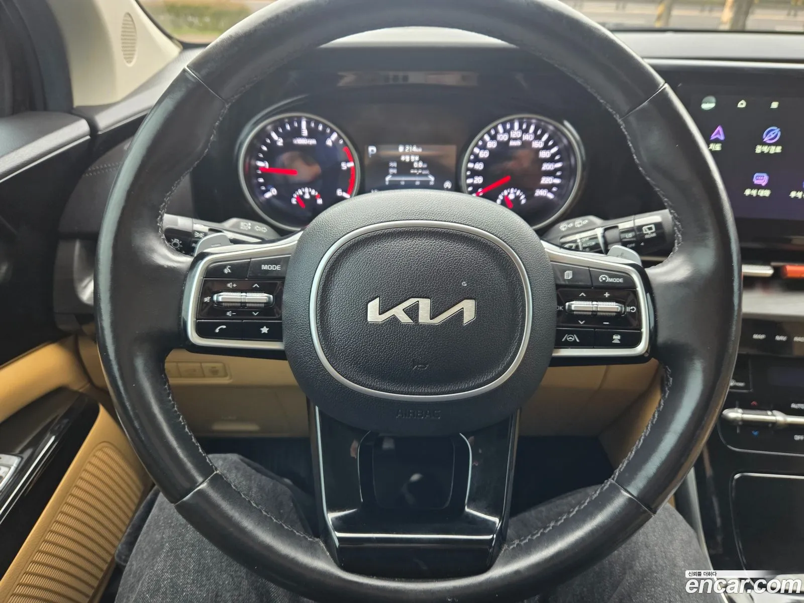 Kia Carnival 2021 — 4