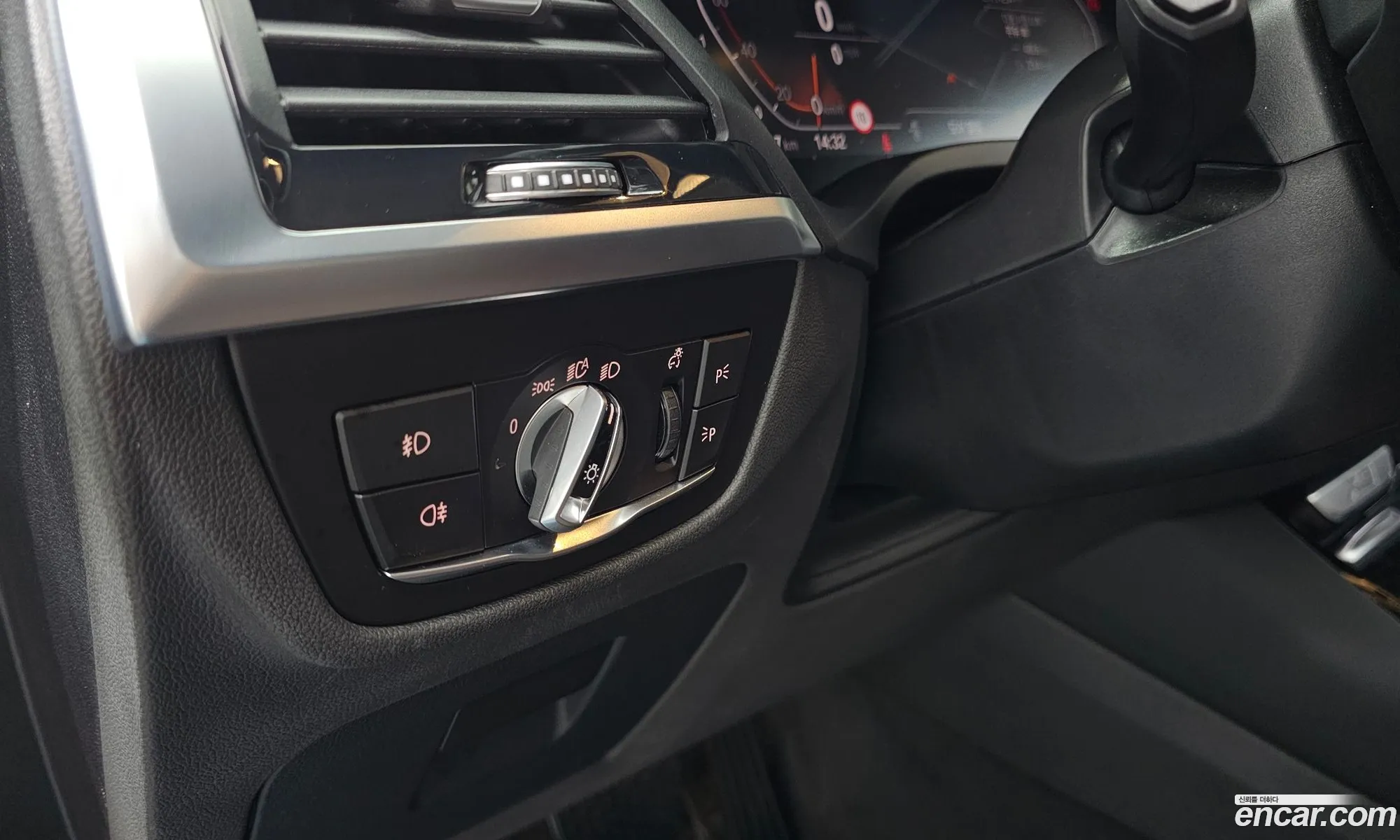 BMW X3 2020 — 32