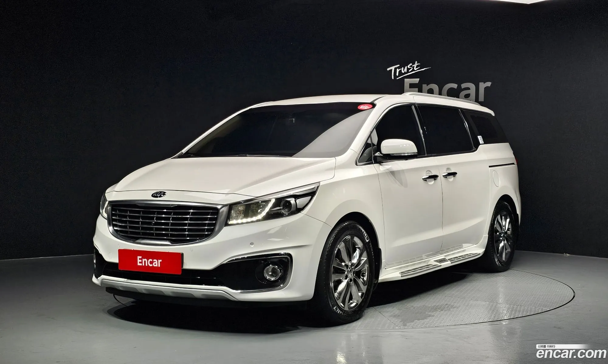 Kia Carnival 2017 KNAMC81ABJS377482 — 4