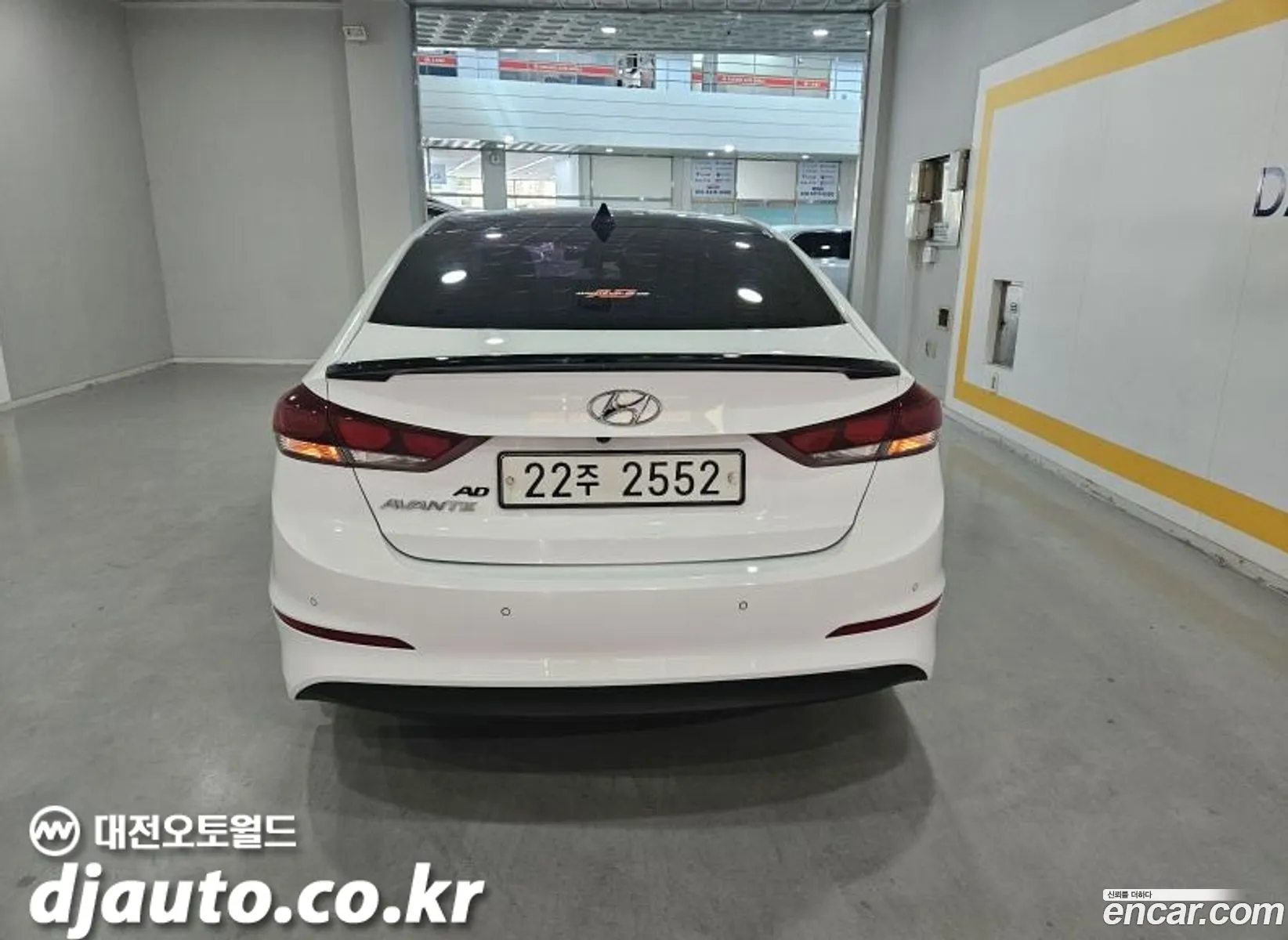 Hyundai Elantra AD 2018 — 3