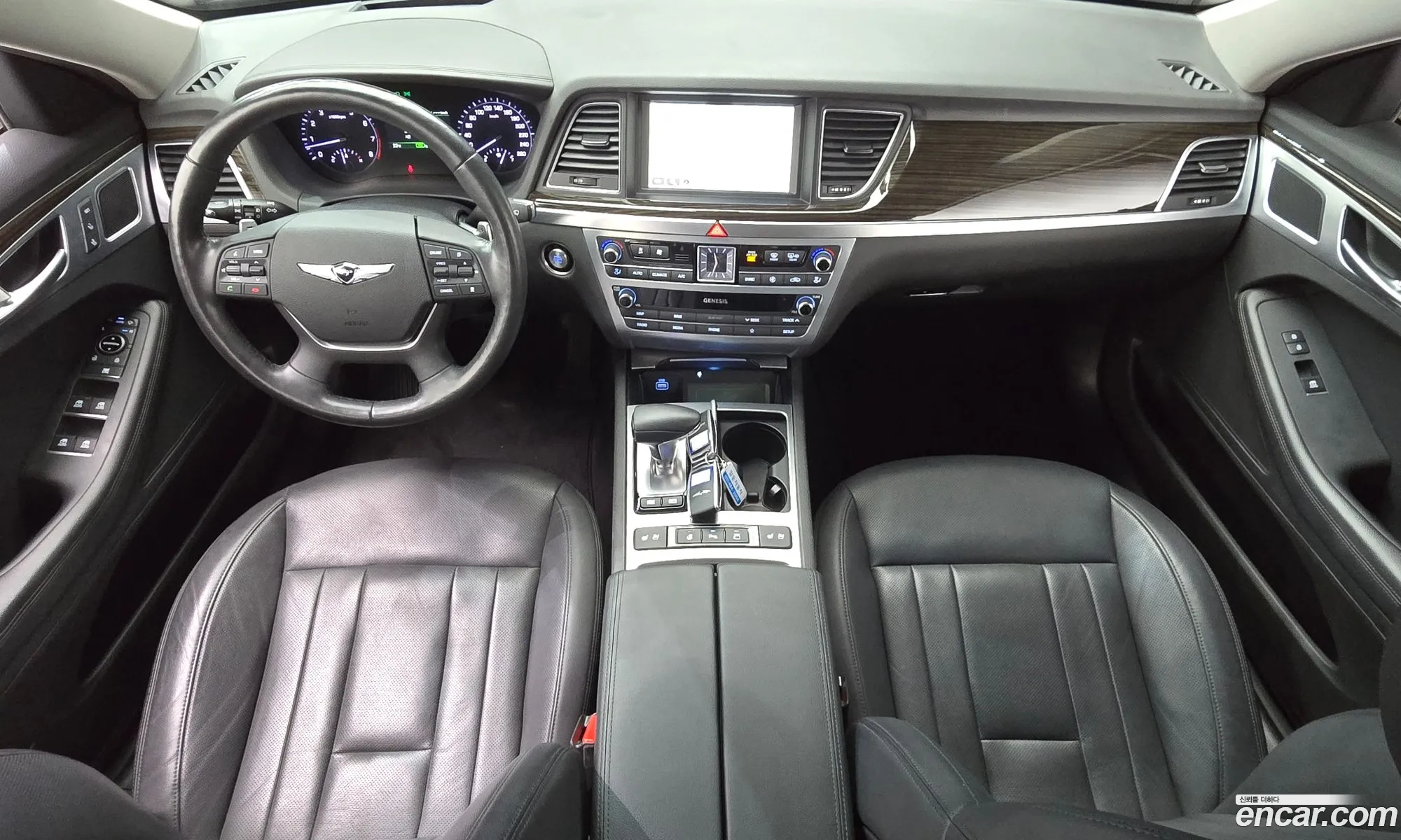 Genesis G80 2020 KMHGL41DDLU342421 — 2