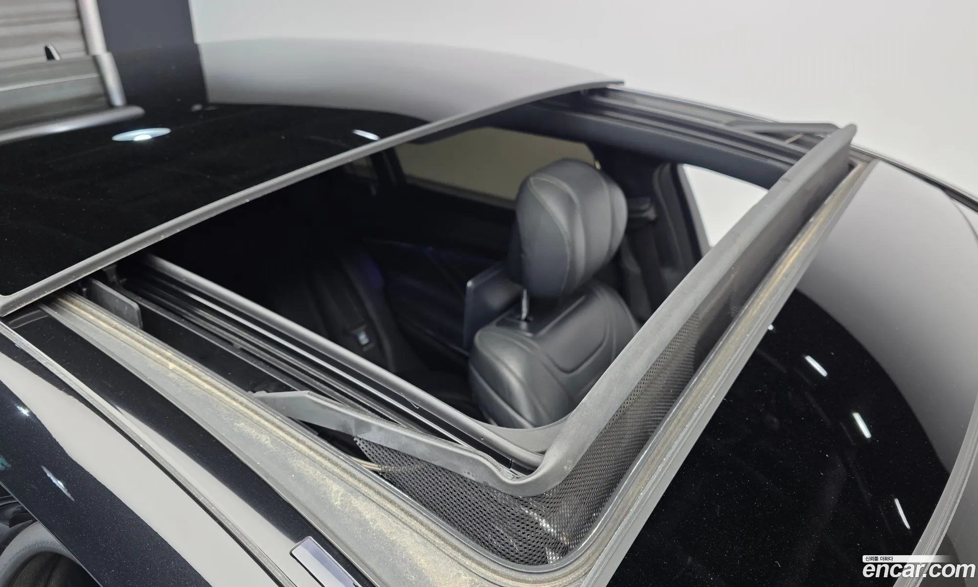 Mercedes-Benz S-Class W222 2019 — 25