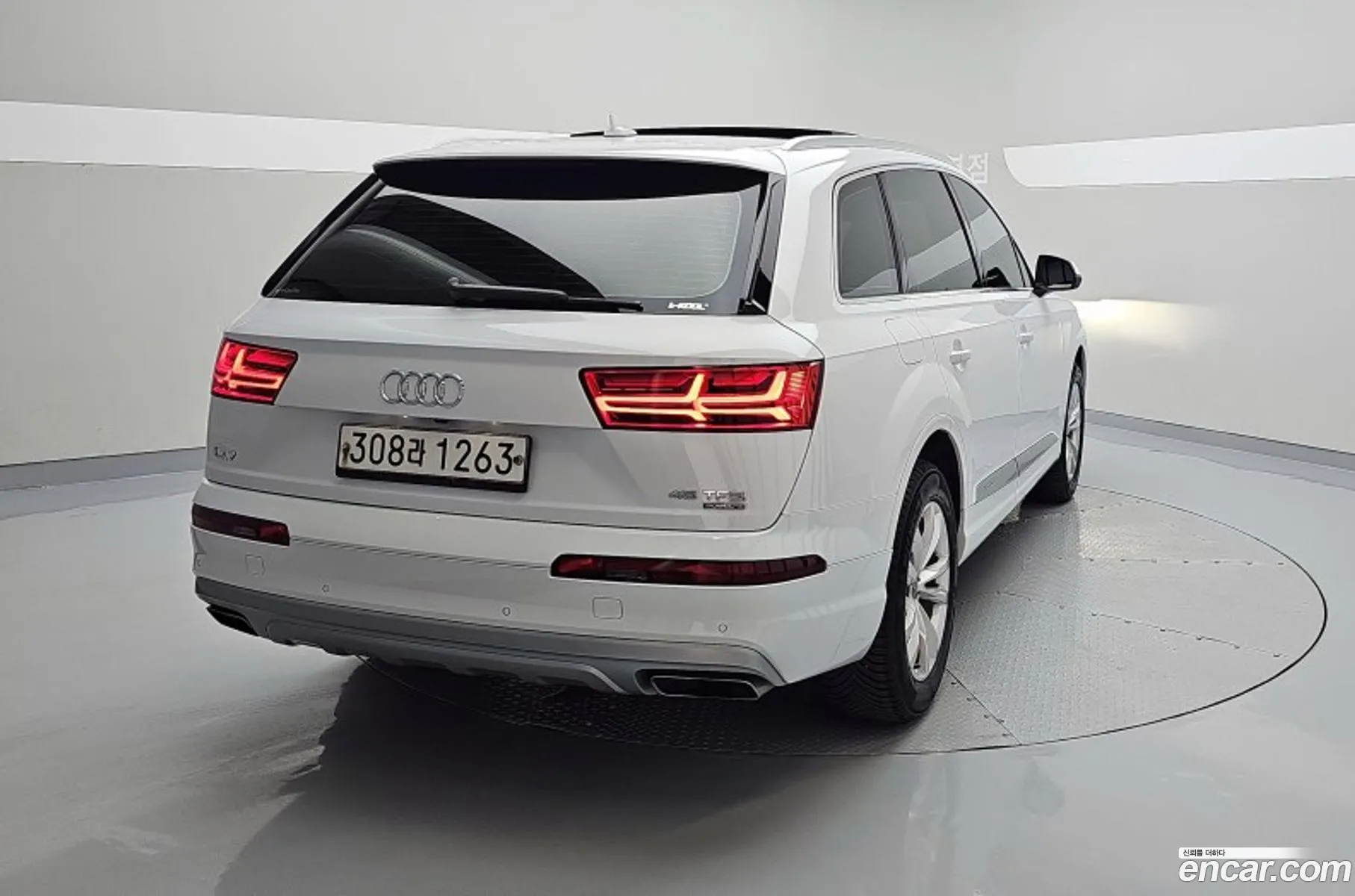 Audi Q7 2019 — 2