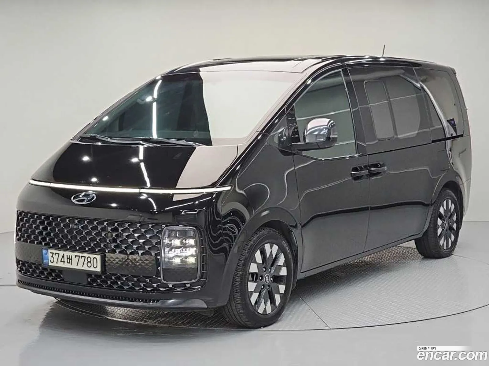 Hyundai Staria 2021 — 4