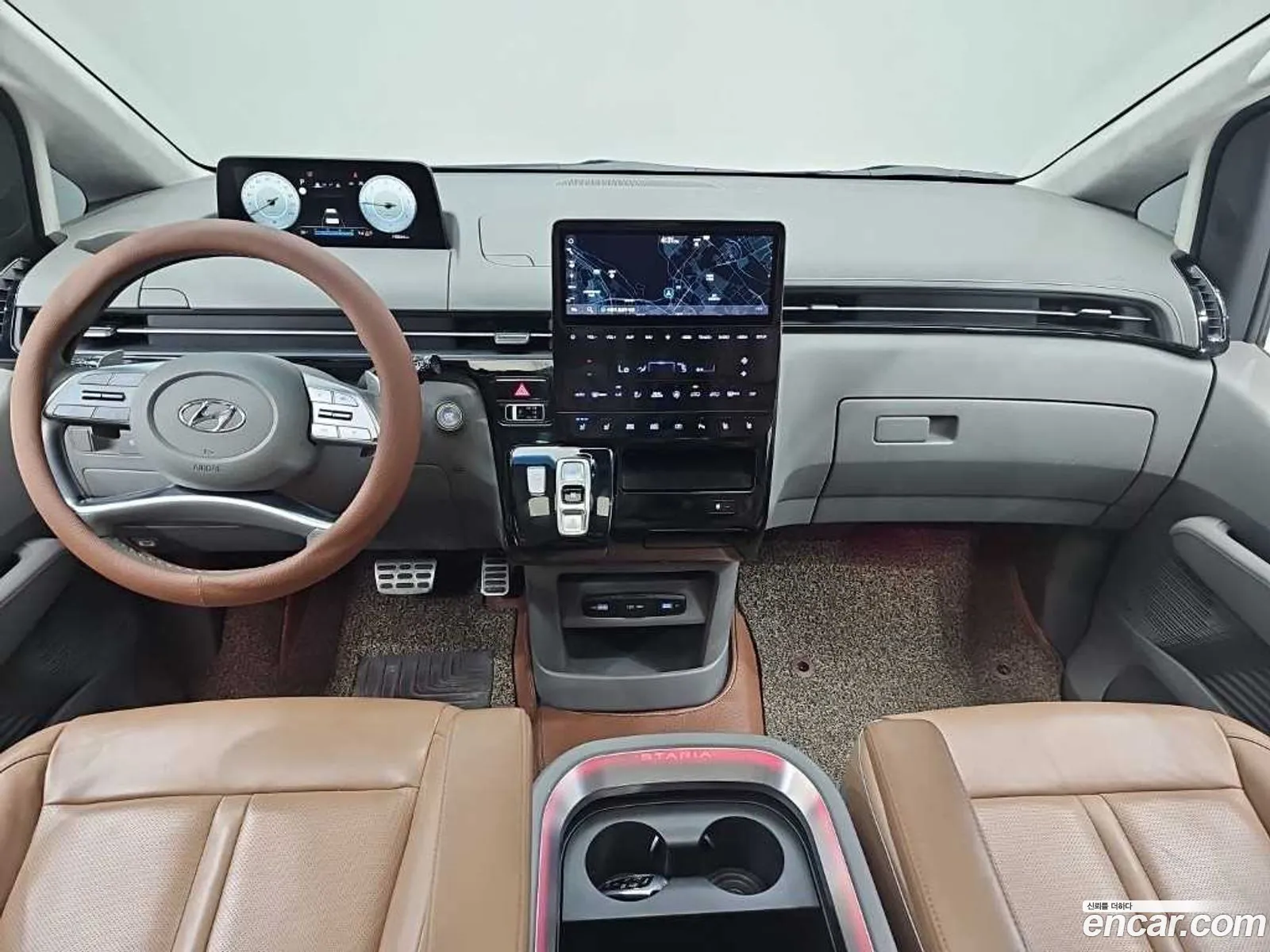 Hyundai Staria 2021 — 3