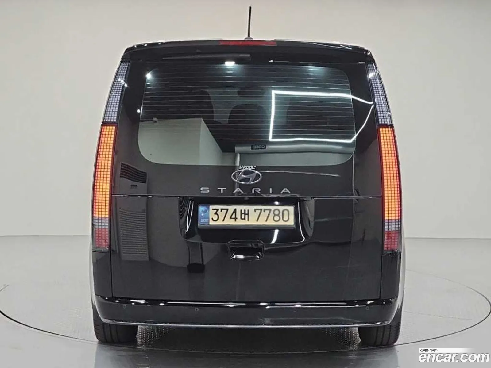 Hyundai Staria 2021 — 2