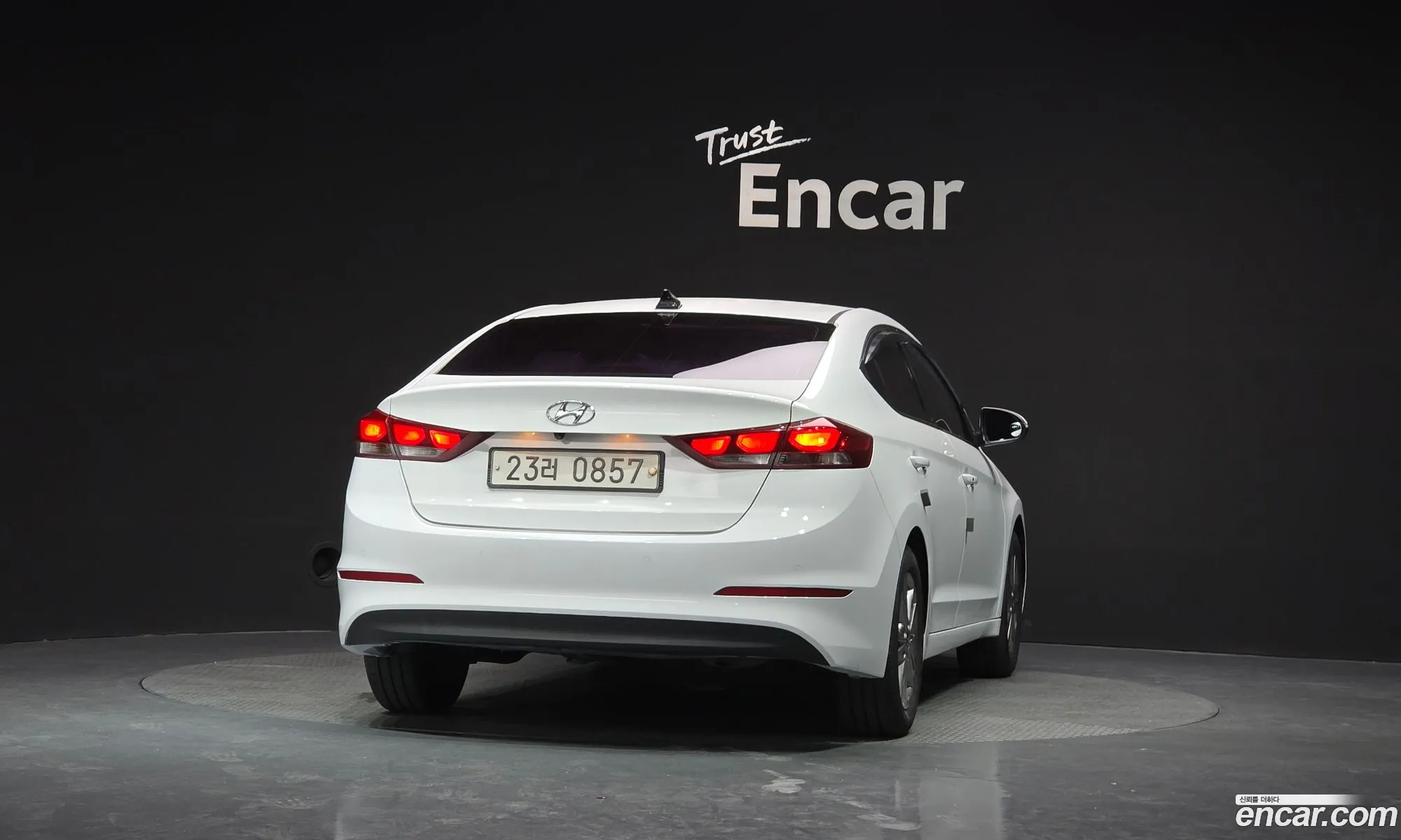 Hyundai Elantra AD 2016 — 4