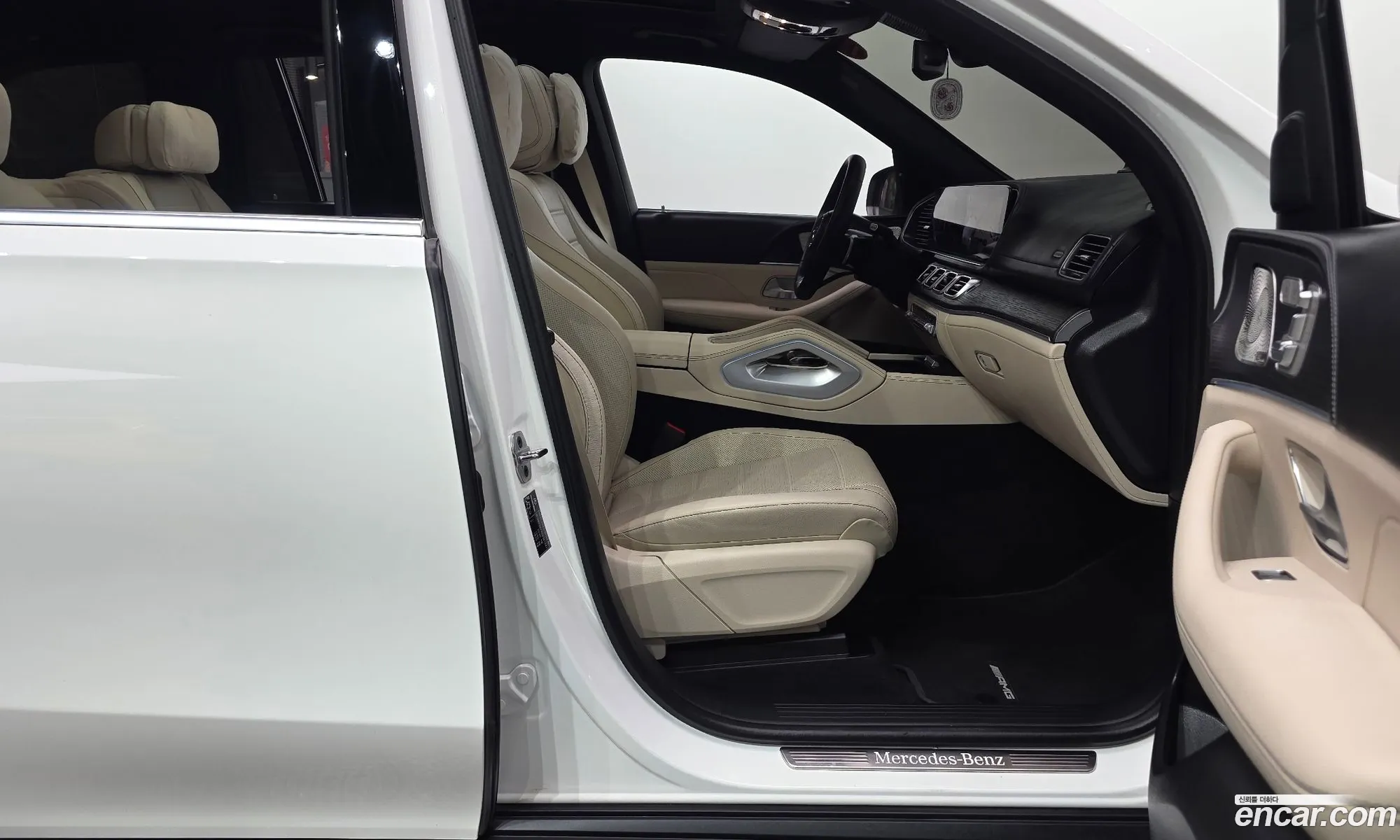 Mercedes-Benz GLS-Class X167 2025 — 19