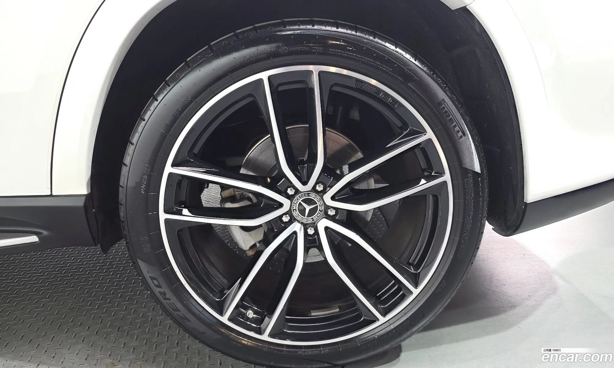 Mercedes-Benz GLS-Class X167 2025 — 18