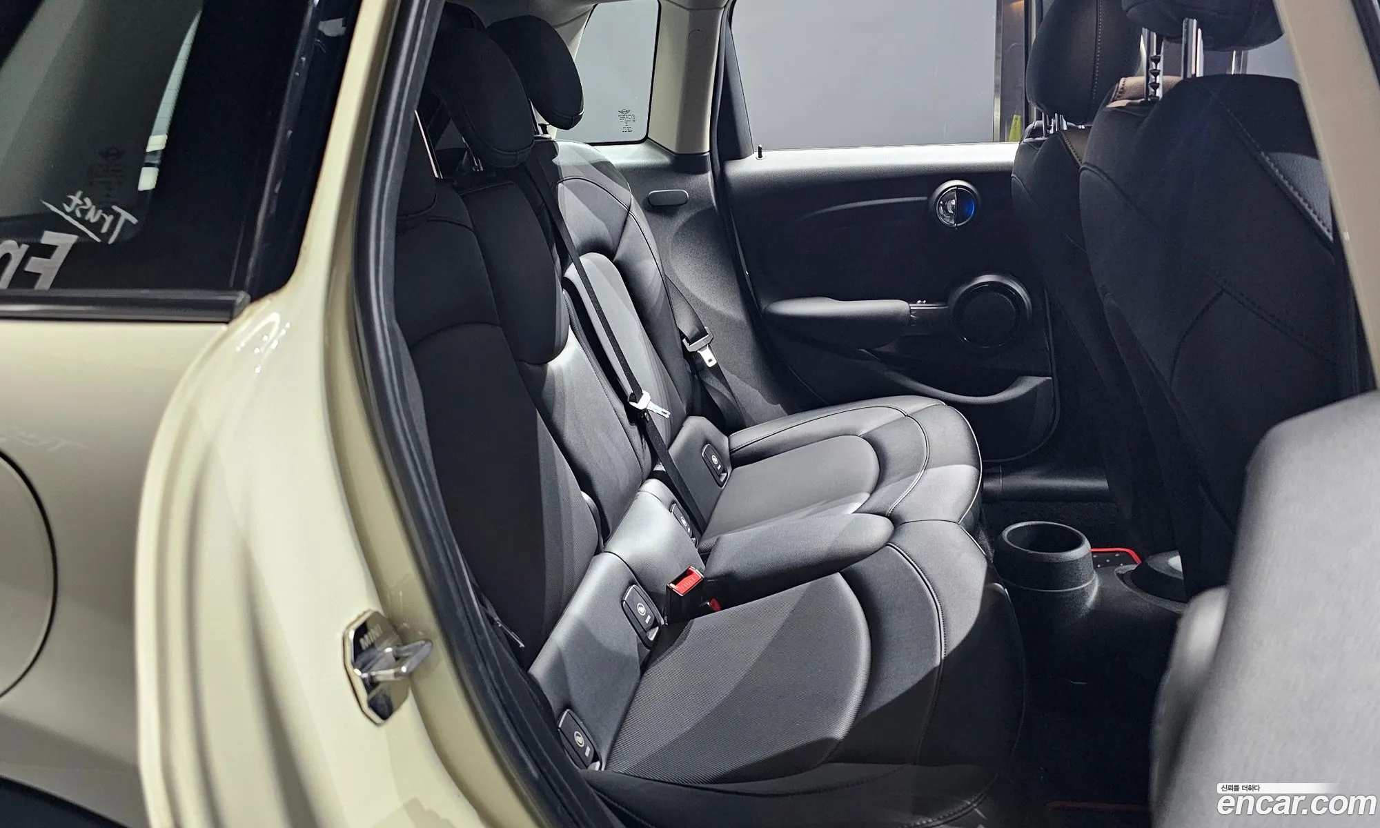 Mini Cooper D 2015 — 7