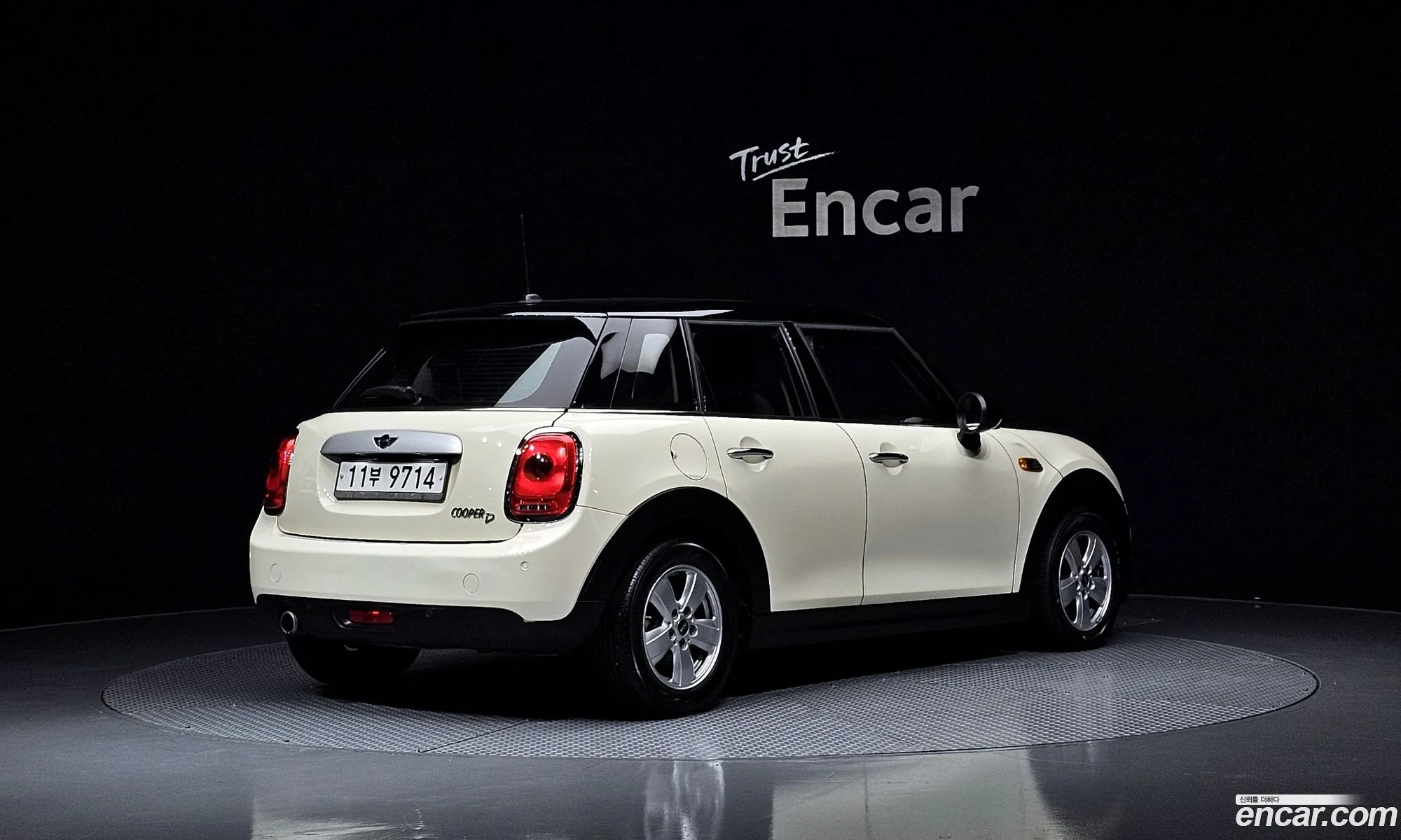 Mini Cooper D 2015 — 17