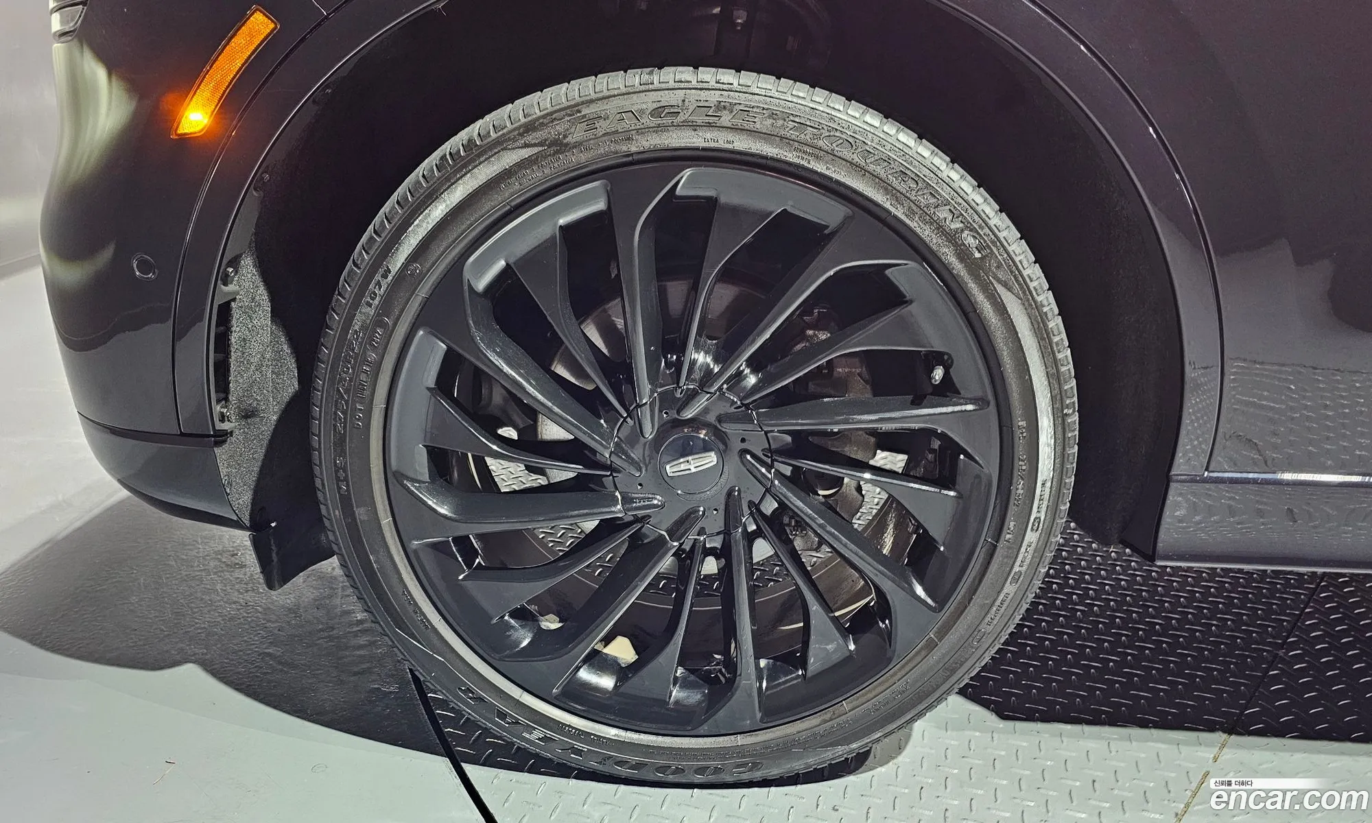 Lincoln Aviator 2023 5LM5J7XC3PGL12514 — 5