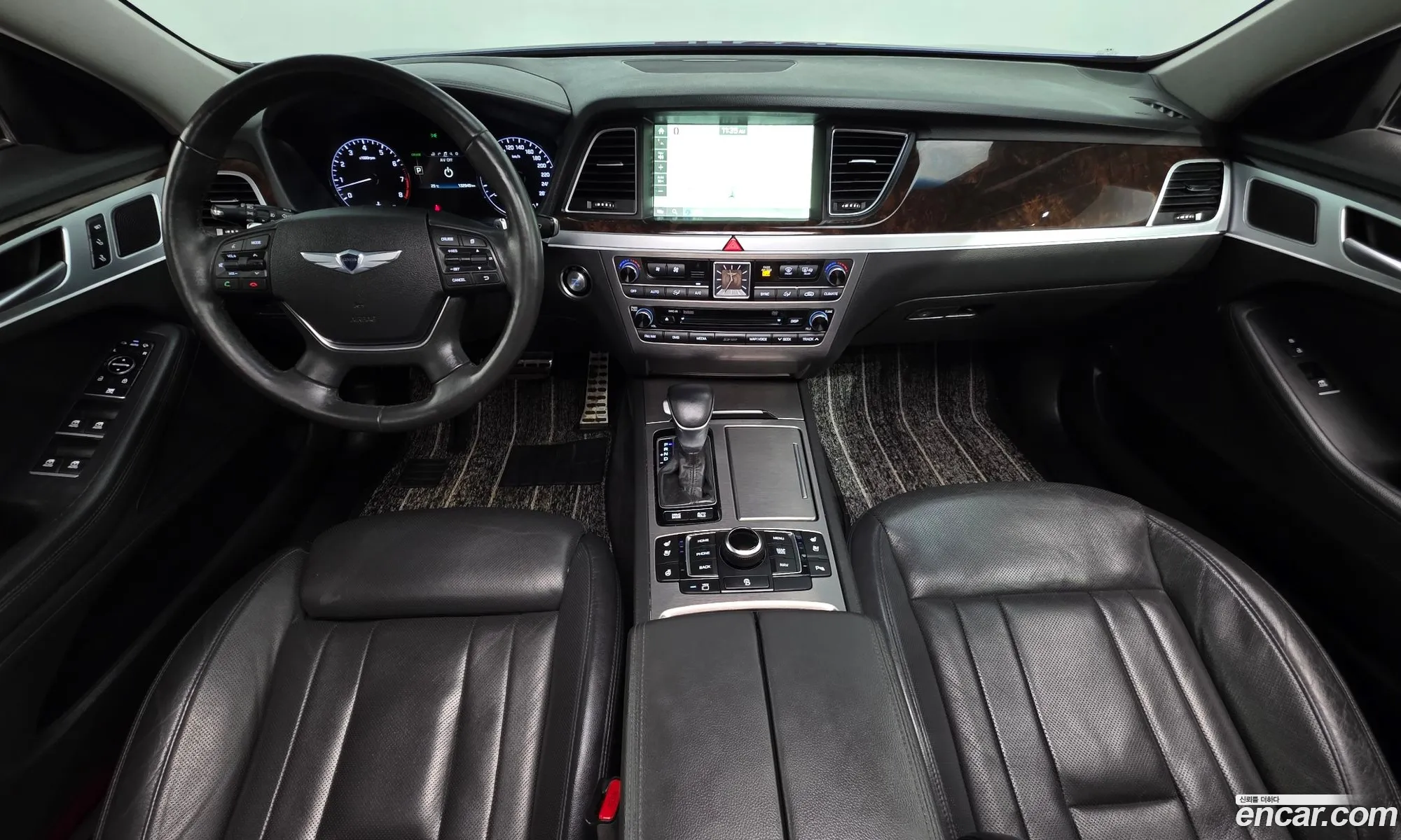 Hyundai Genesis DH 2016 — 2
