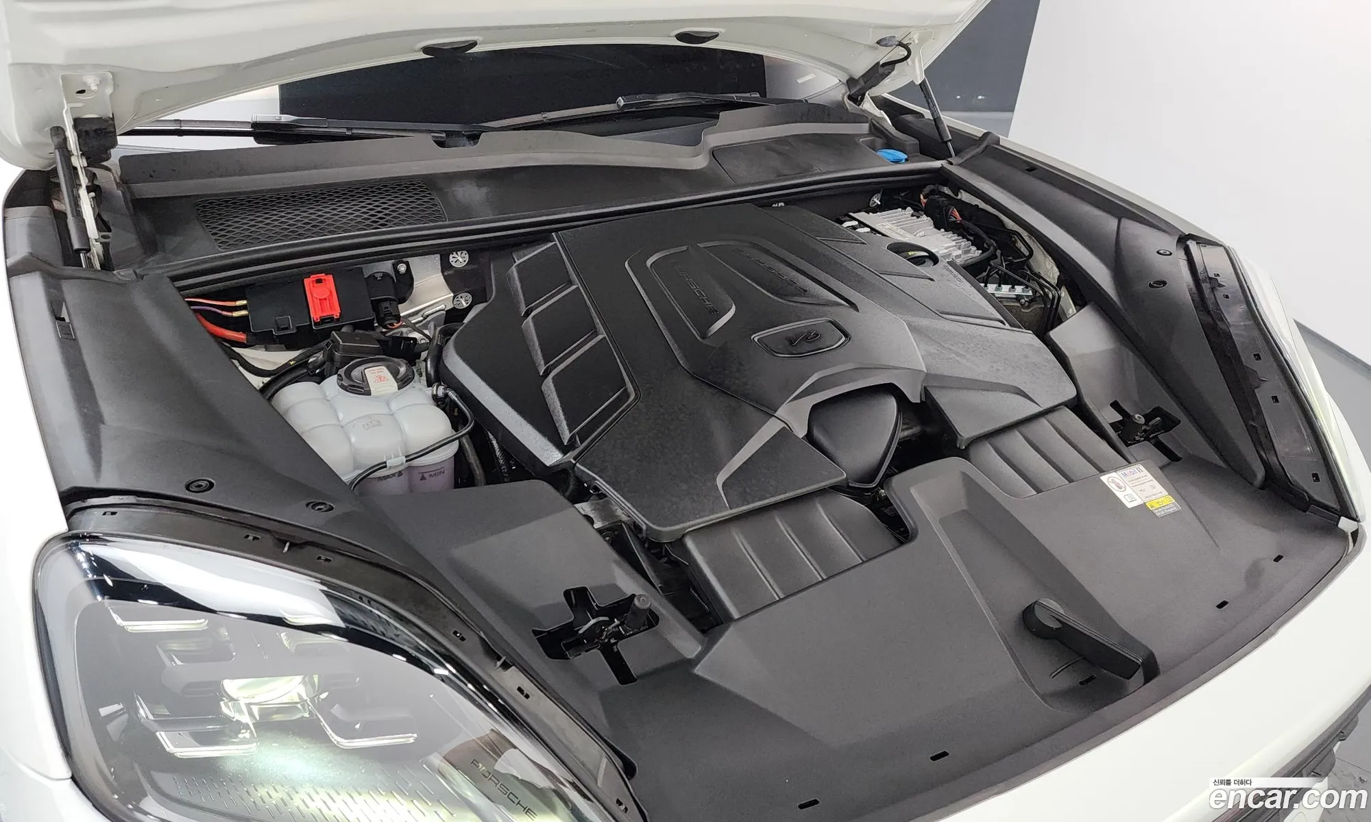 Porsche Cayenne 2023 WP1BA29Y2RDA58397 — 17