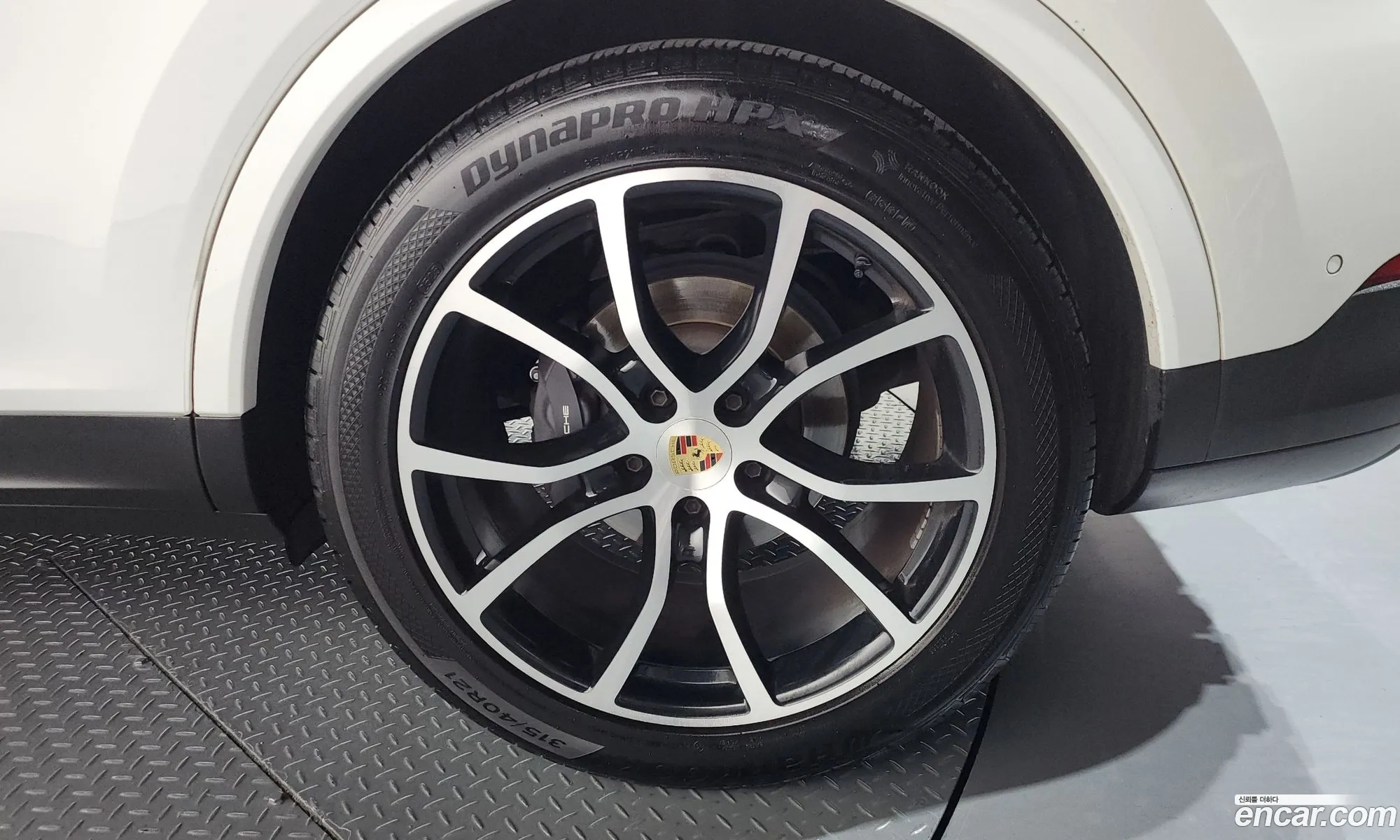 Porsche Cayenne 2023 WP1BA29Y2RDA58397 — 19