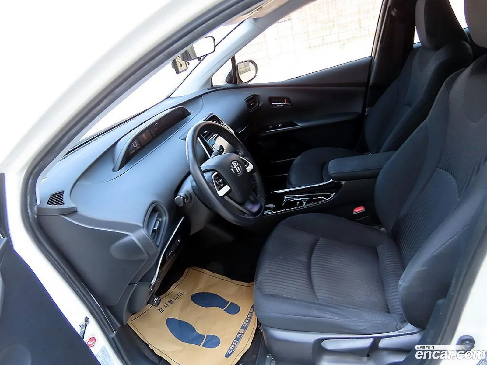 Toyota Prius 2018 — 15