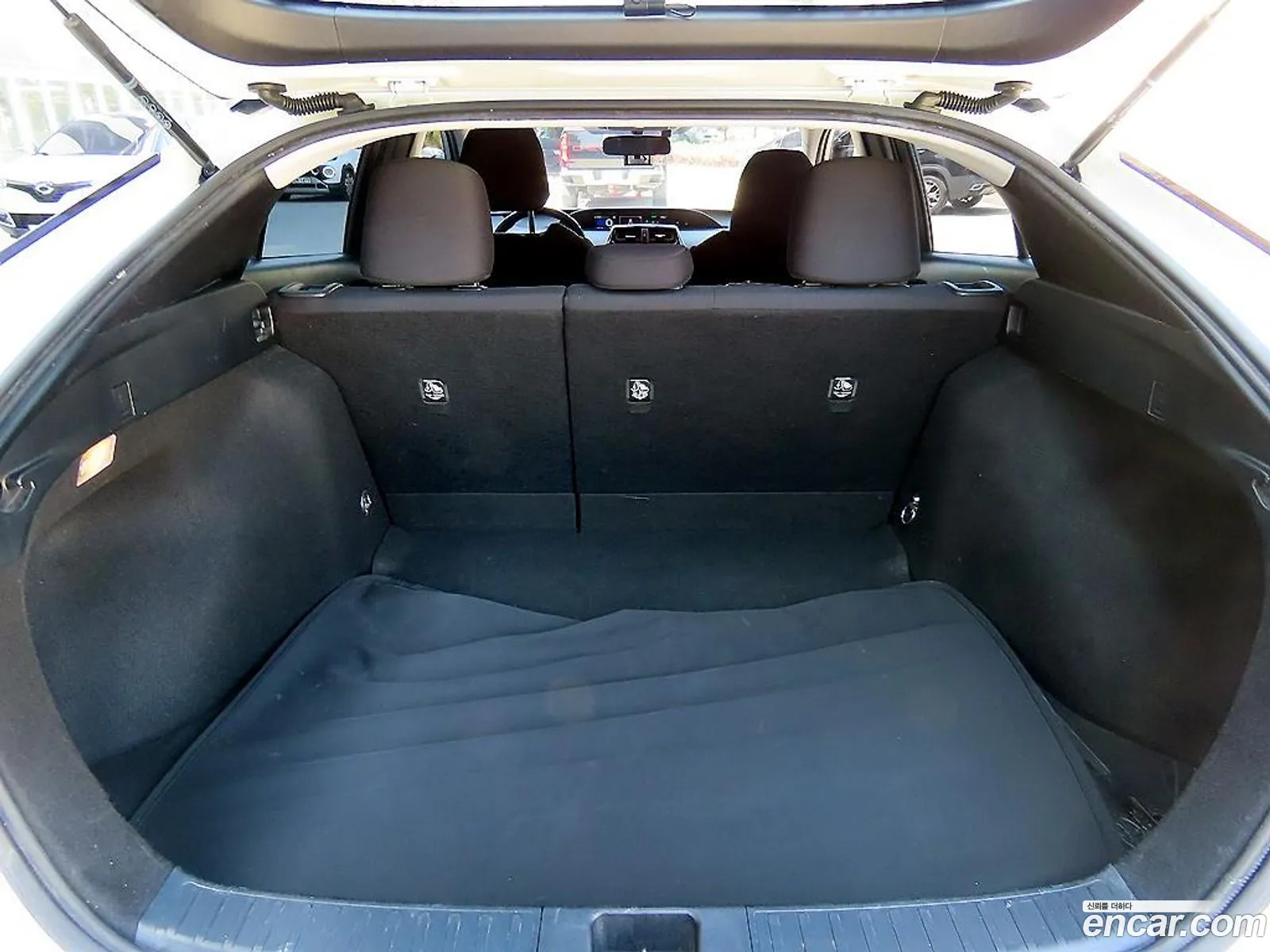 Toyota Prius 2018 — 8