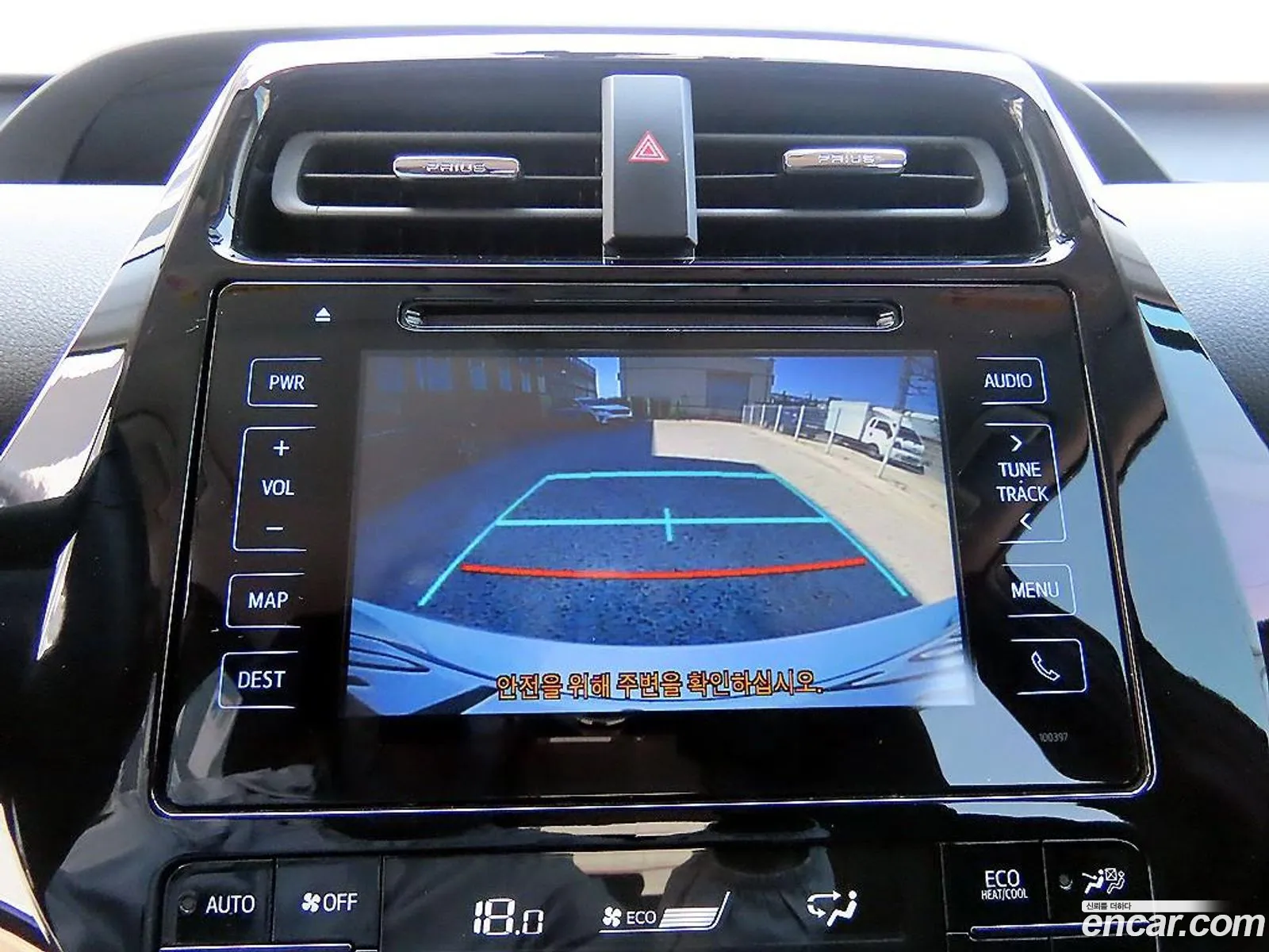 Toyota Prius 2018 — 13