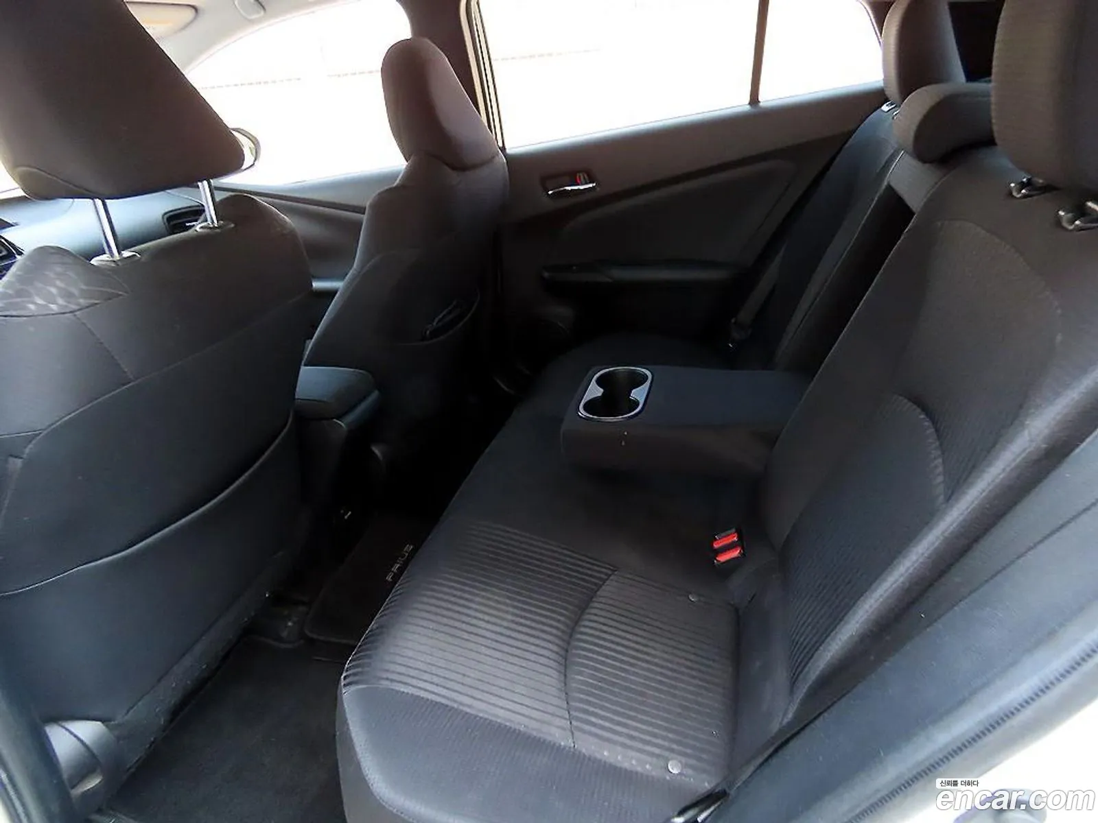 Toyota Prius 2018 — 18
