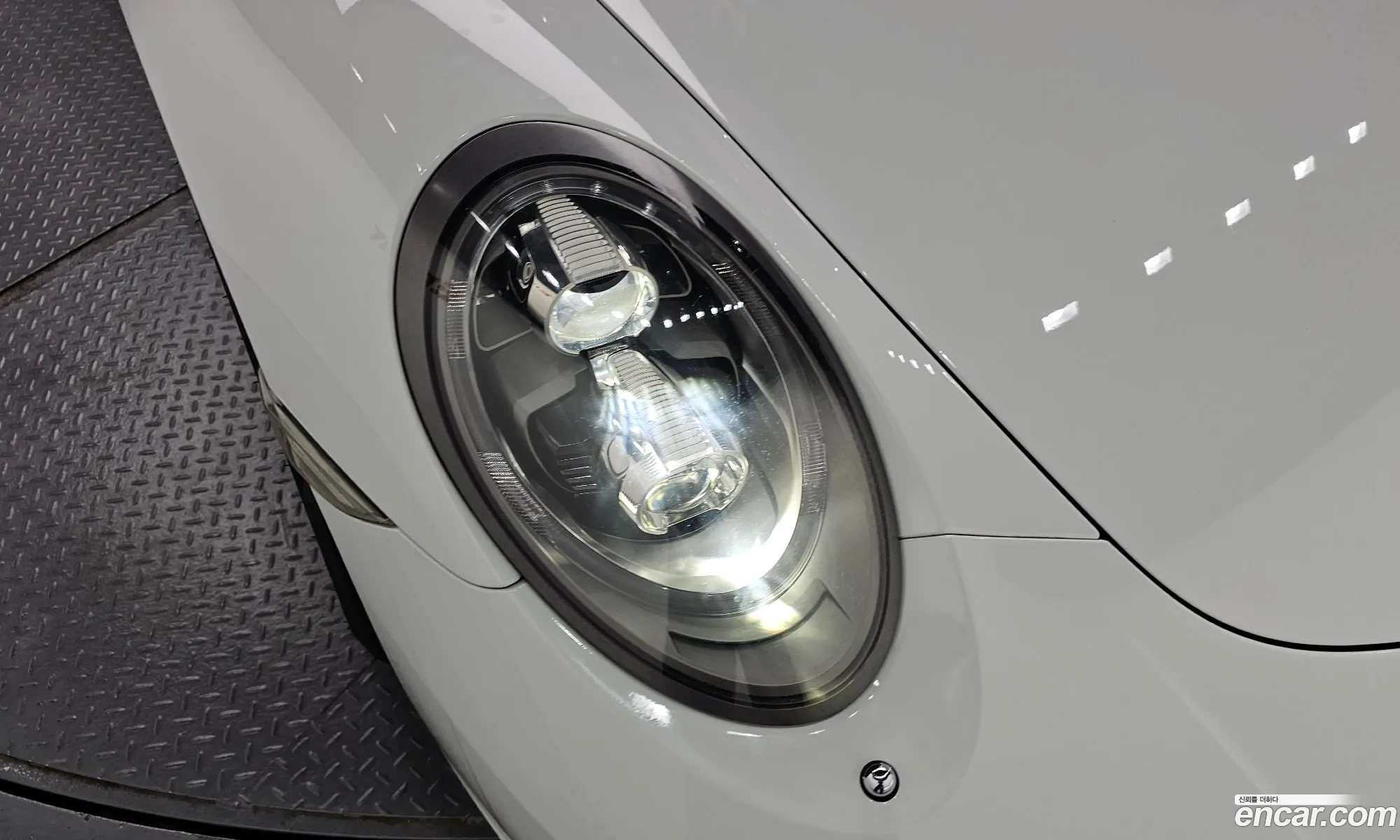 Porsche 911 2017 WP0AB2991HS122670 — 30