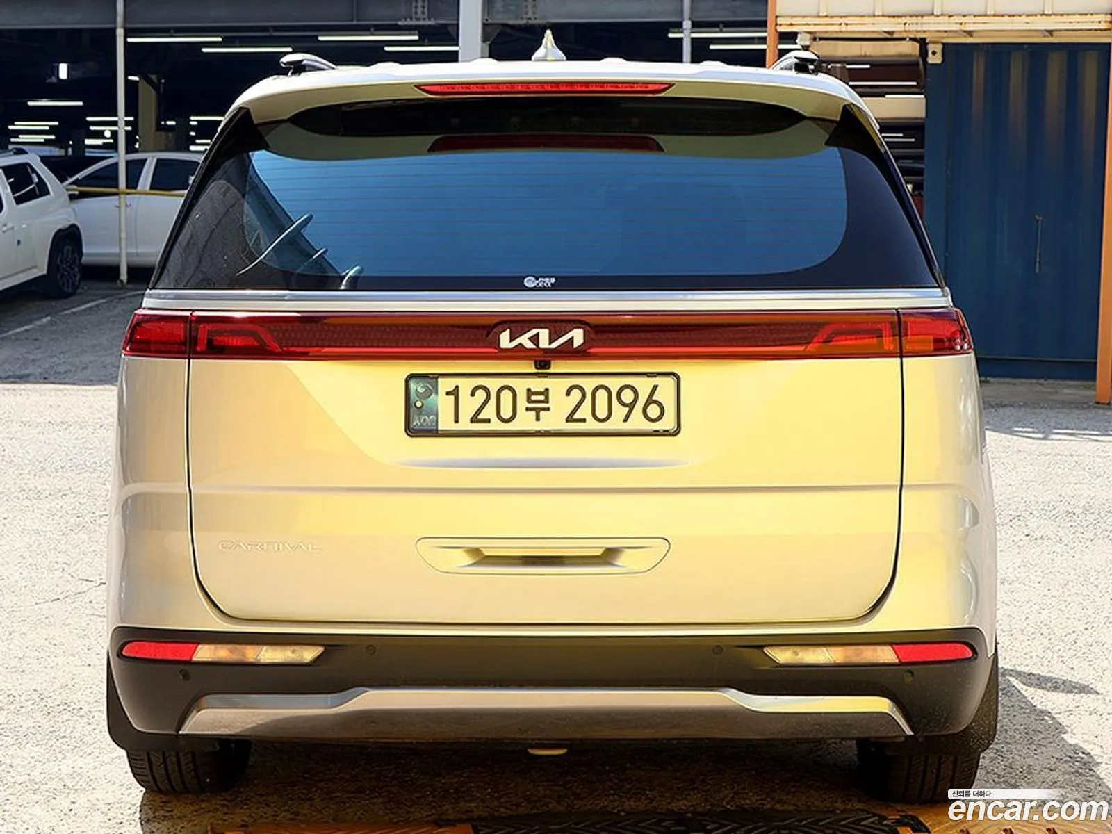 Kia Carnival 2022 — 2