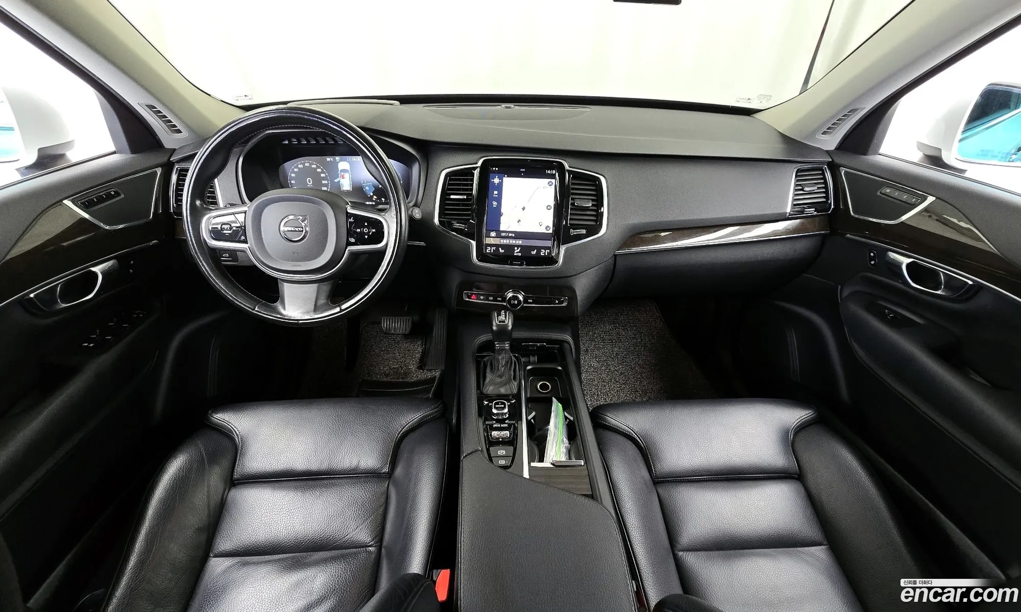 Volvo XC90 2017 — 2