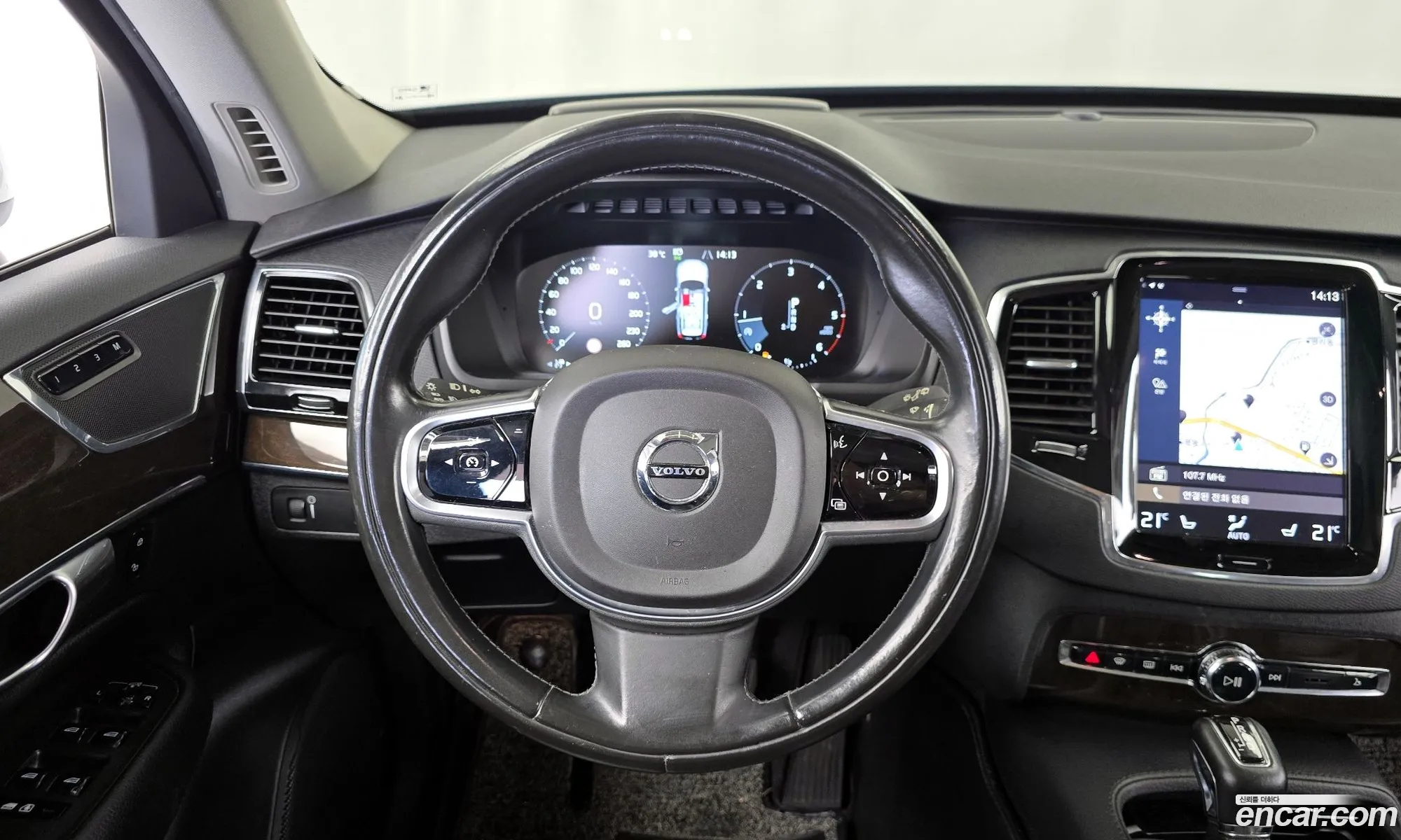 Volvo XC90 2017 — 4