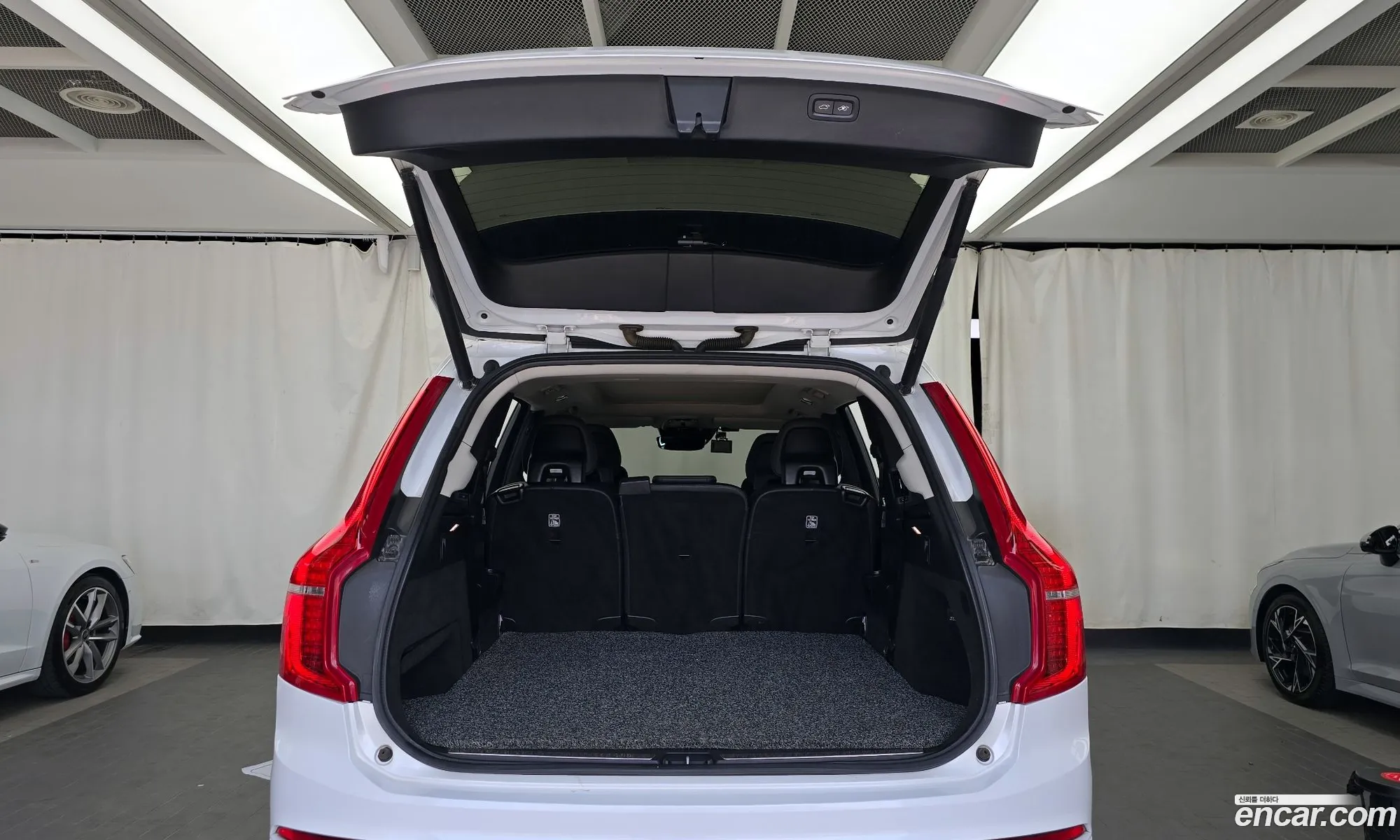 Volvo XC90 2017 — 8