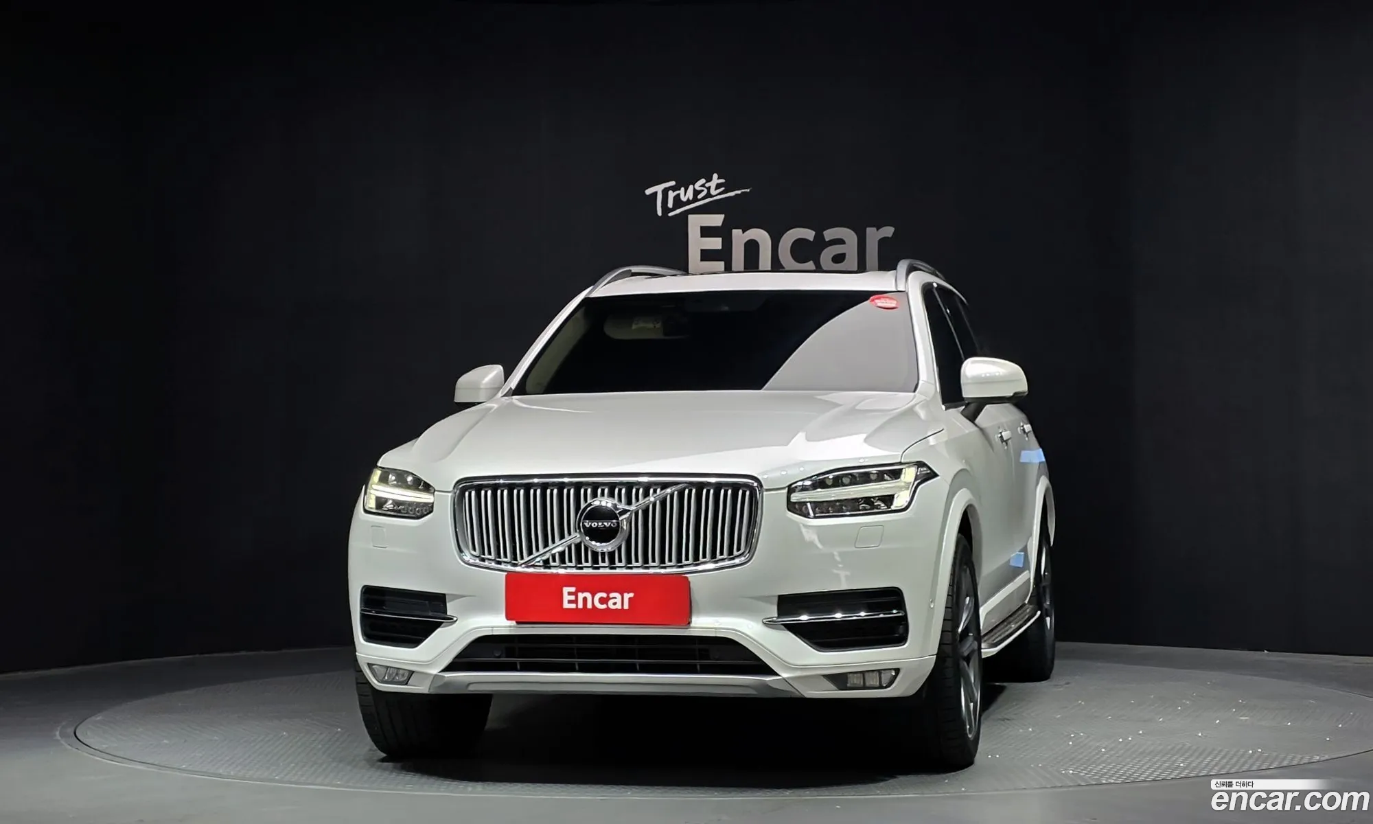 Volvo XC90 2017 — 26